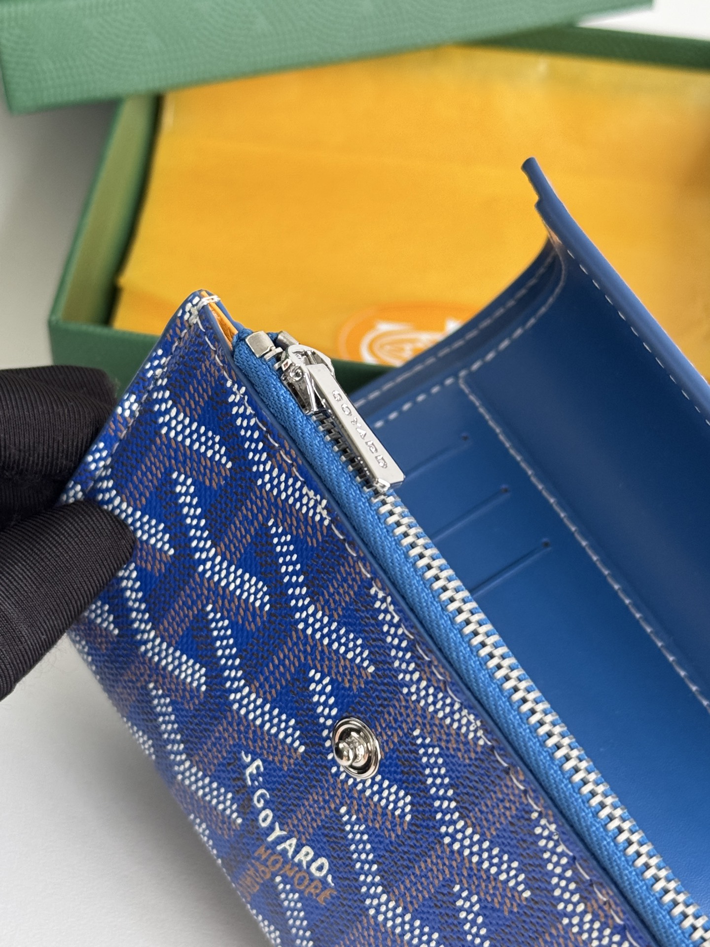 Saint-Gabriel 三折財布 - Goyardine帆布と小牛皮製の軽量デザイン