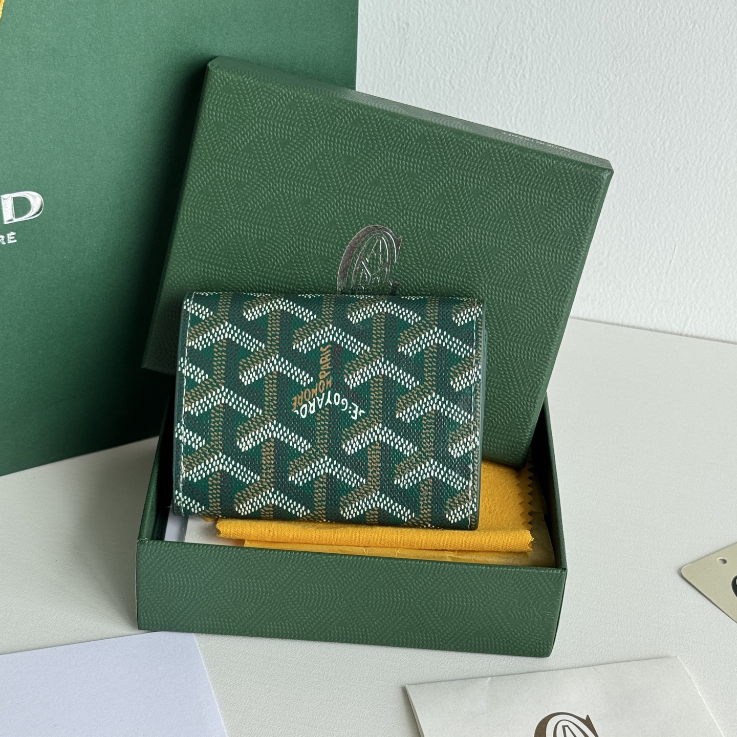 Marigny 零钱包 - 硬币・カード・紙钞収納に最適なコンパクトデザイン