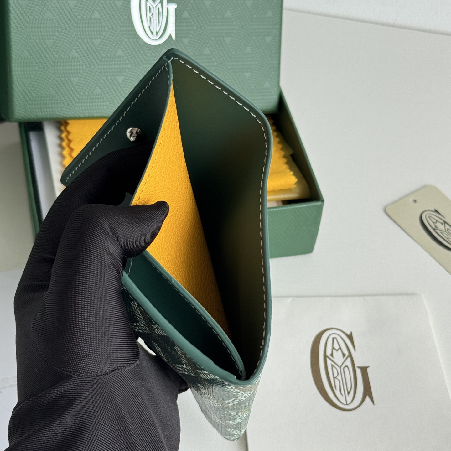 Marigny 零钱包 - 硬币・カード・紙钞収納に最適なコンパクトデザイン