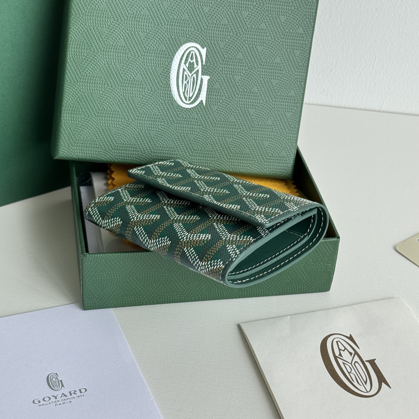 Marigny 零钱包 - 硬币・カード・紙钞収納に最適なコンパクトデザイン