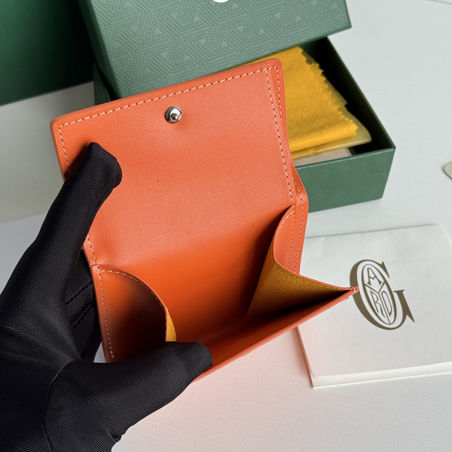 Marigny 零钱包 - コンパクトで使いやすいコインケース