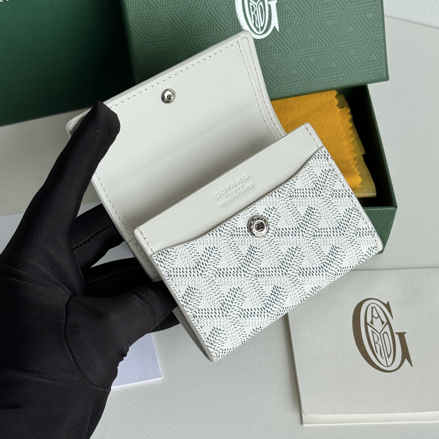 Marigny 零钱包 - 硬币・カード・紙幣の収納に最適なデザイン