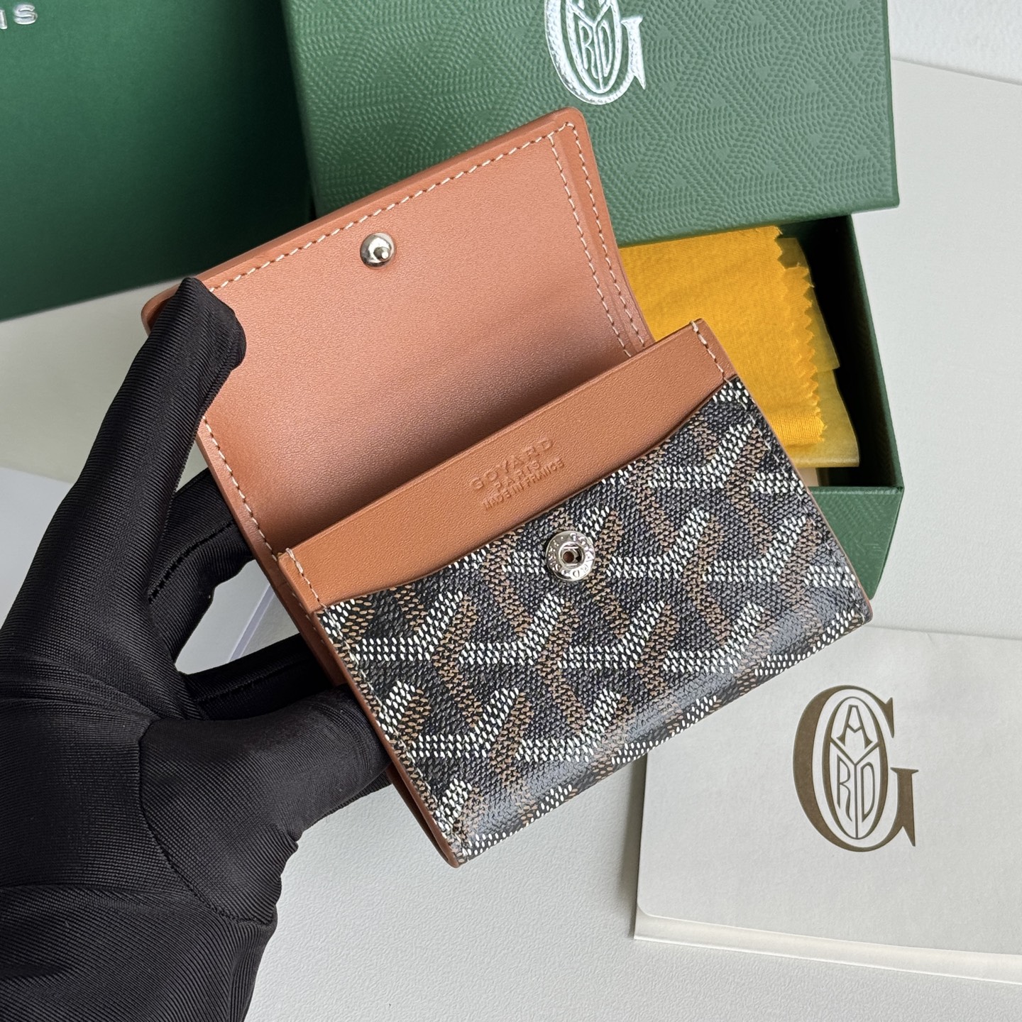 Marigny 零钱包 - 持ち運びに便利なコインケース付き