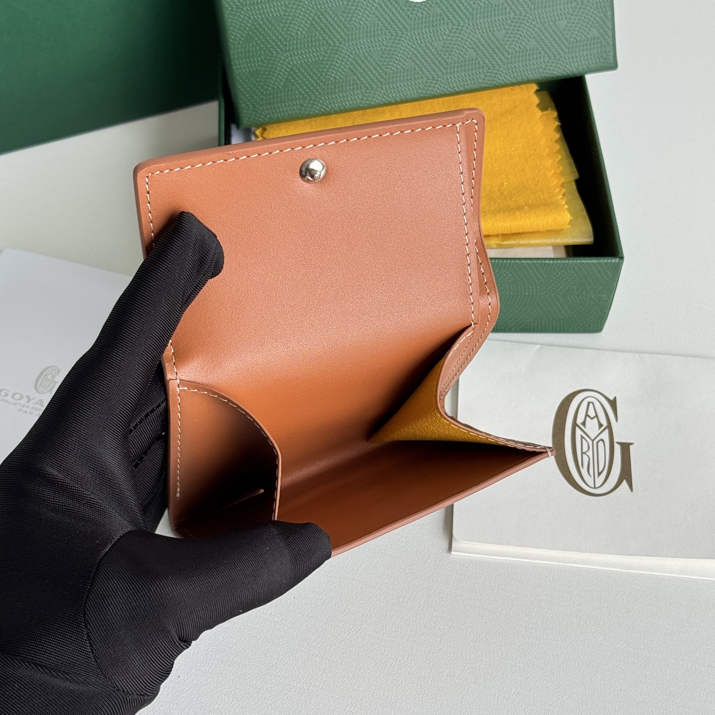 Marigny 零钱包 - 持ち運びに便利なコインケース付き