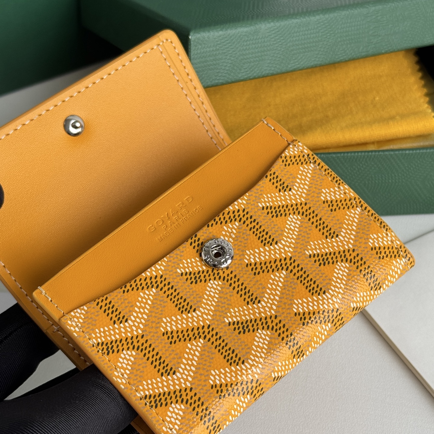 Marigny 零钱包 - 持ち運びに便利なコインケース