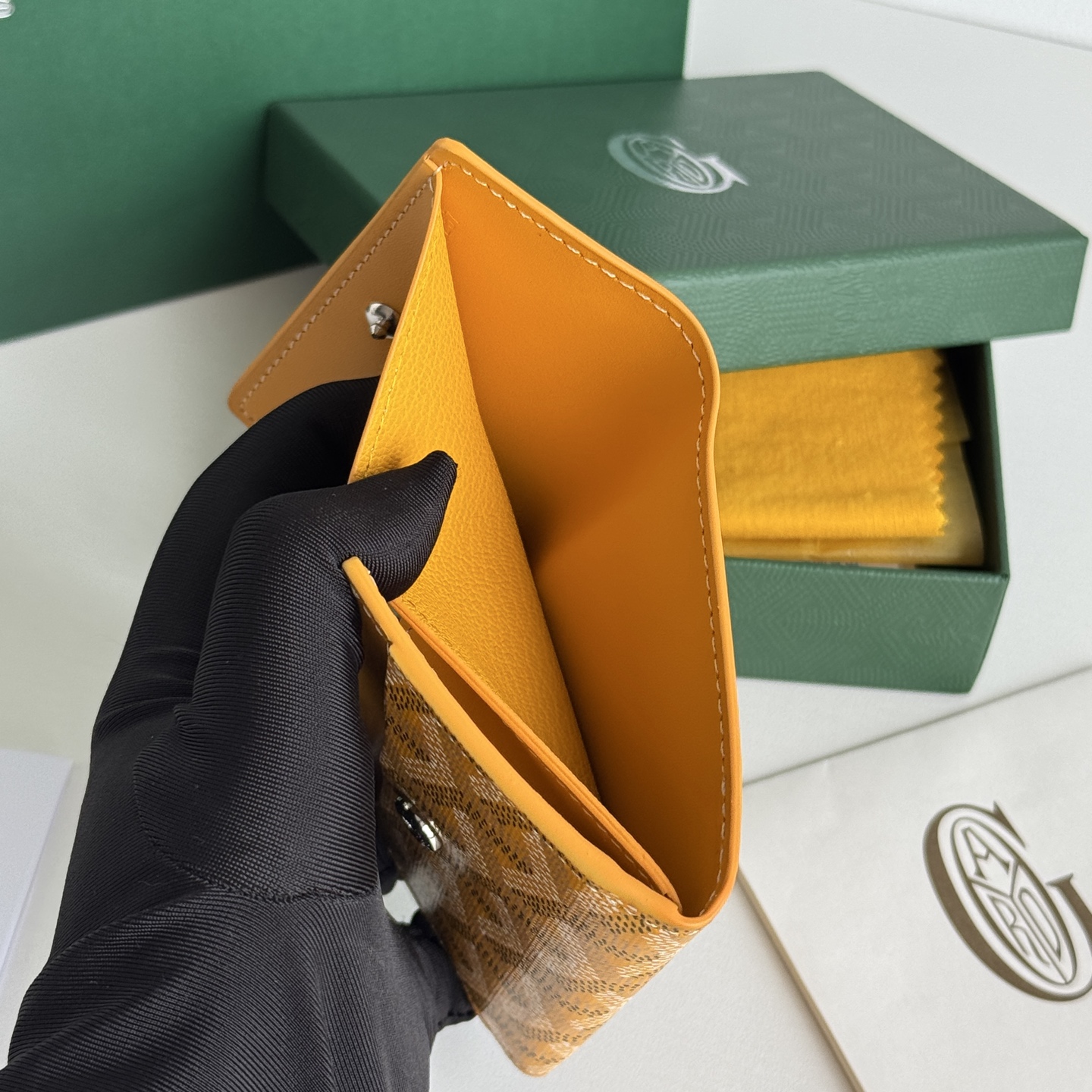 Marigny 零钱包 - 持ち運びに便利なコインケース