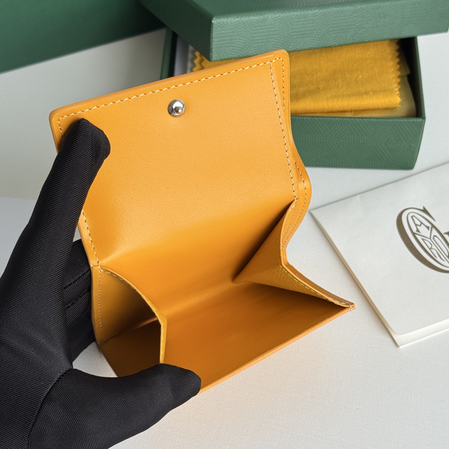 Marigny 零钱包 - 持ち運びに便利なコインケース