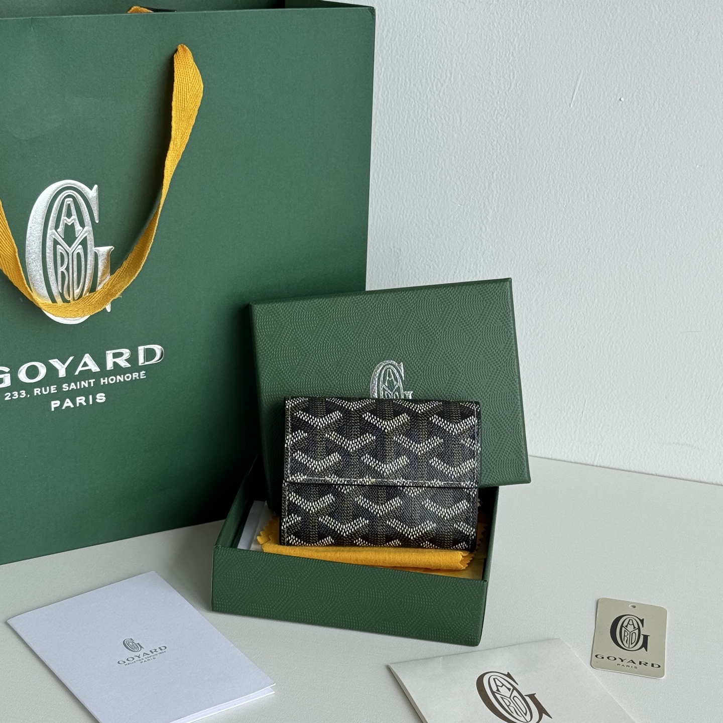 Marigny 零钱包 - コンパクトで便利なコインケース