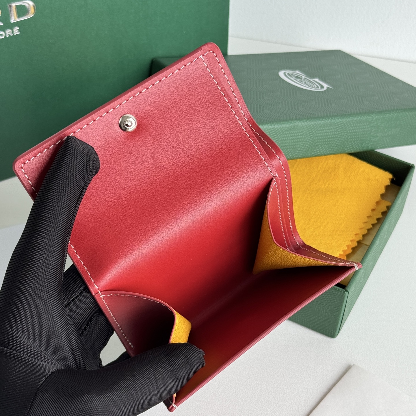 Marigny 零钱包 - コンパクトで便利な硬币・カード収納