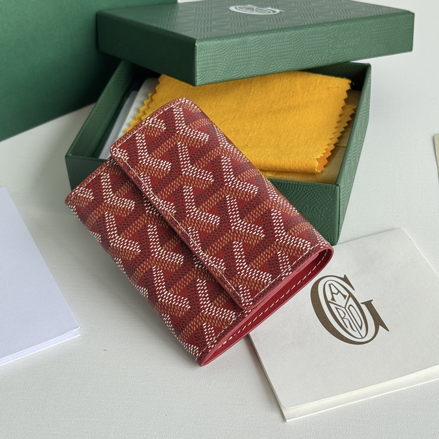 Marigny 零钱包 - コンパクトで便利な硬币・カード収納