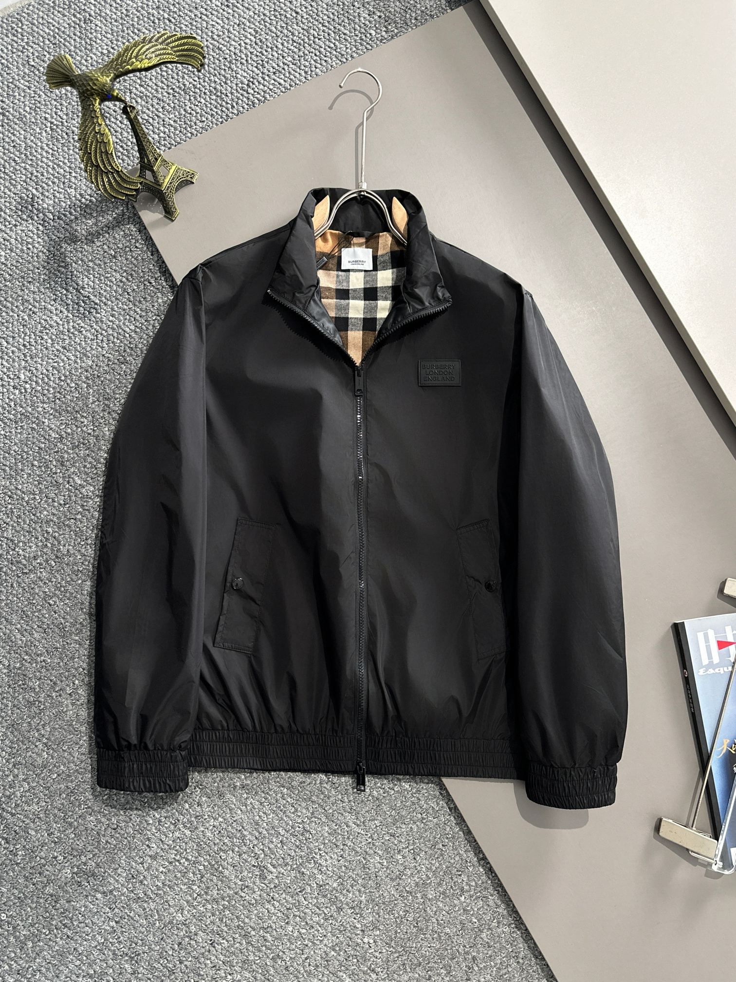 Burberry Ropa Abrigos y chaquetas Negro Trabajo abierto Nylon Colección otoño – invierno Blusa con capucha