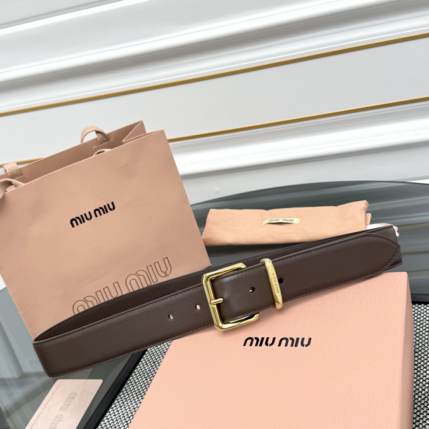 미우미우 벨트 57909
