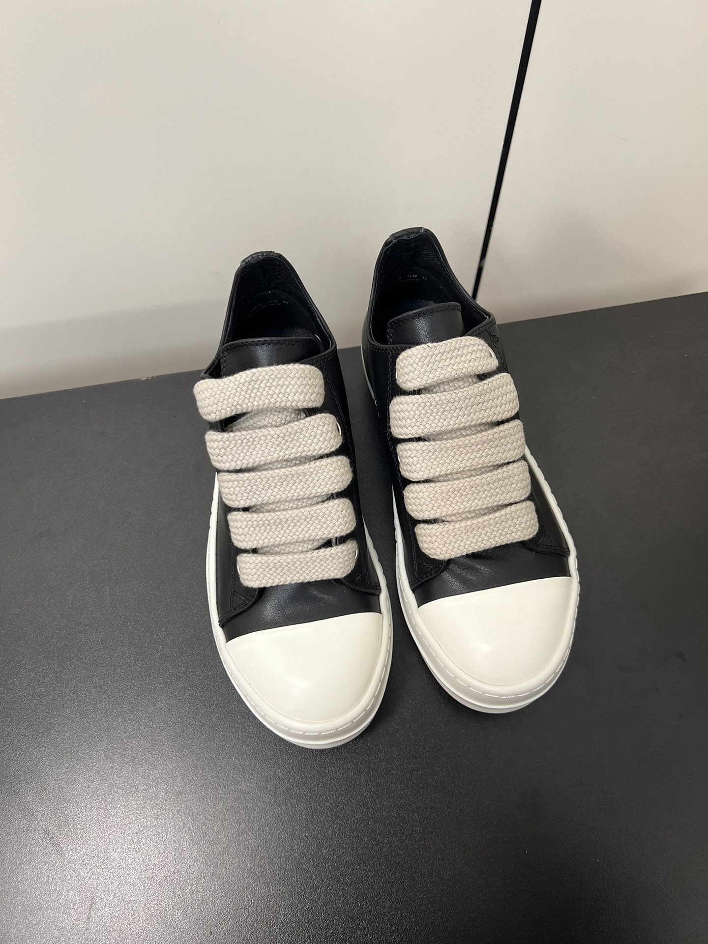 Rick Owens P7000 Leisure Shoes: Classic Cottage Style Comparison for Lovers - 图片 1