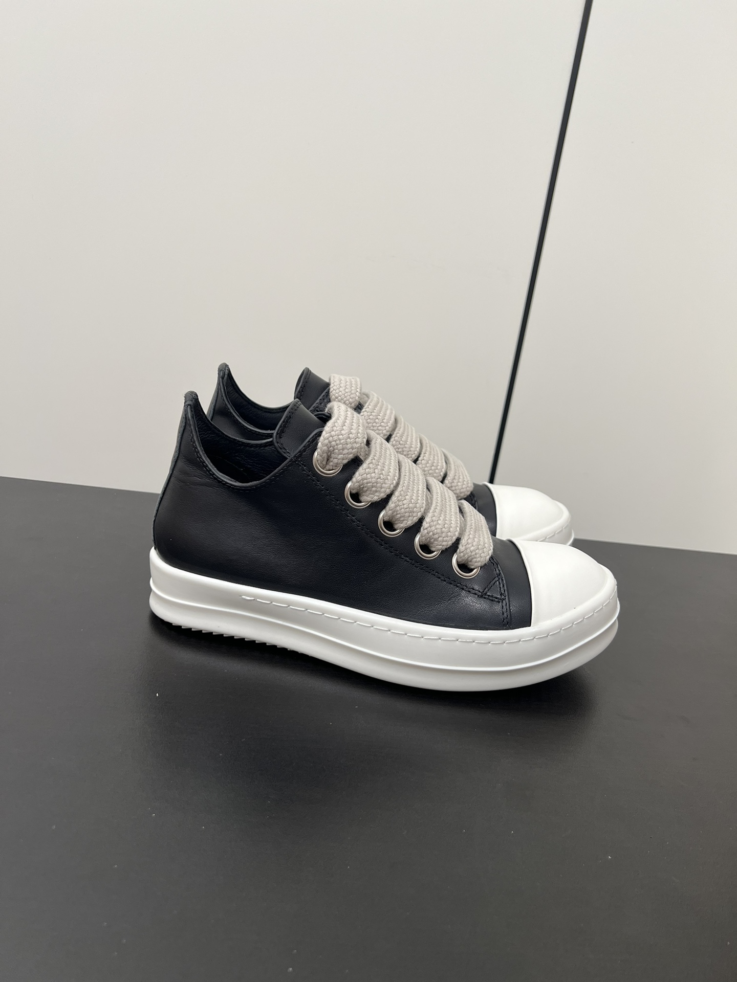 Rick Owens P7000 Leisure Shoes: Classic Cottage Style Comparison for Lovers - 图片 4