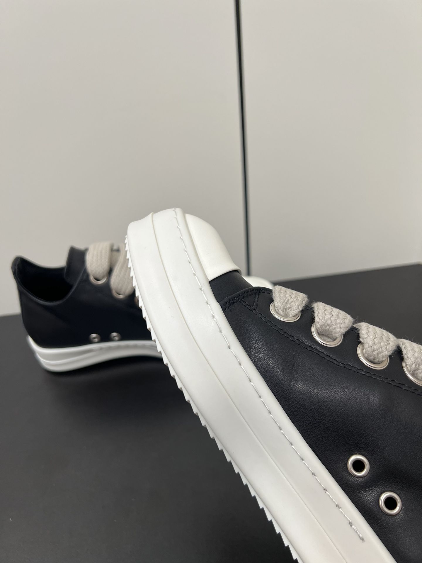 Rick Owens P7000 Leisure Shoes: Classic Cottage Style Comparison for Lovers - 图片 8