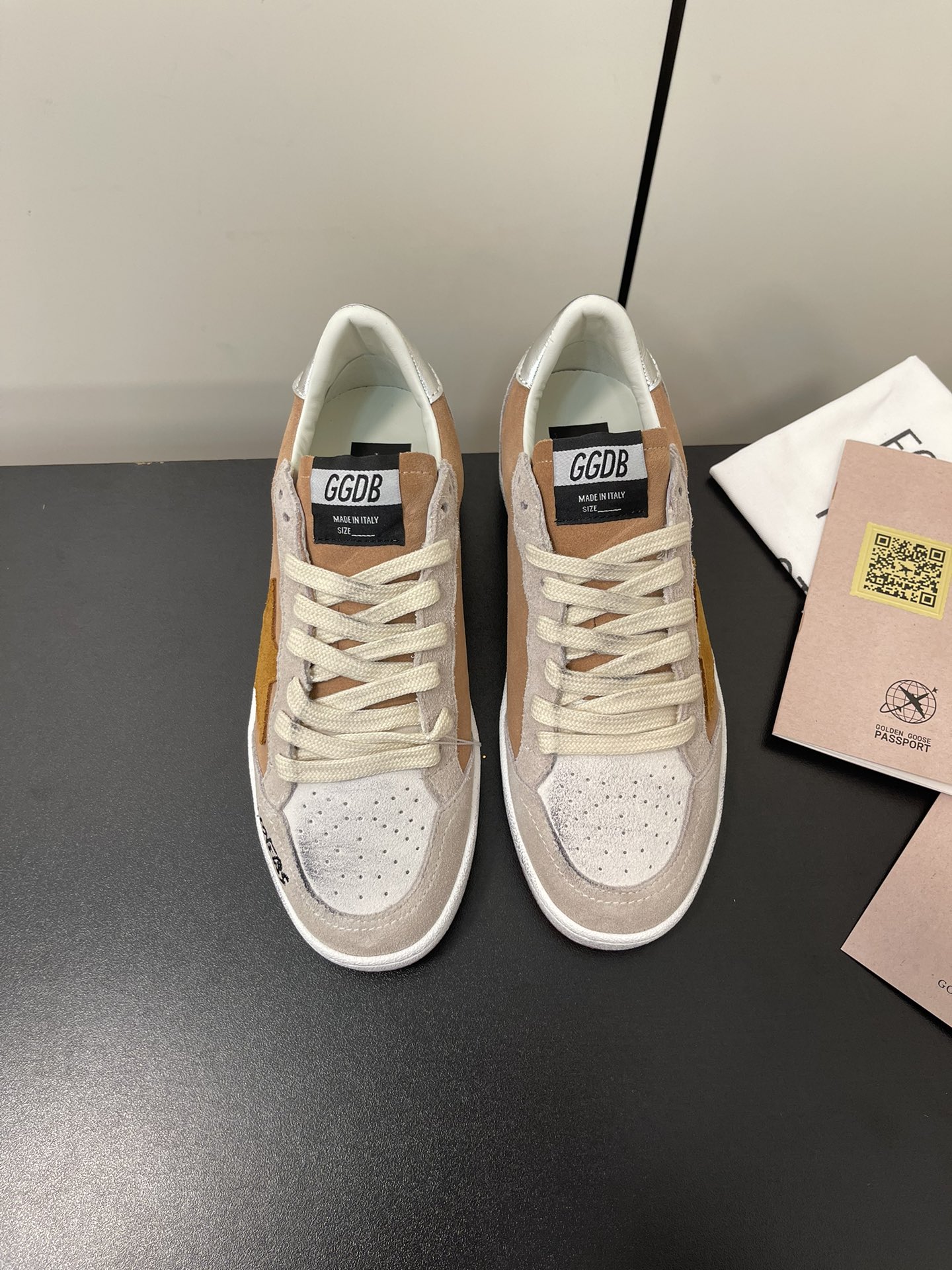 NO:498871,New color GGDB~~Golden Goose Deluxe Brand # The best version on the entire network is not convinced. #Little Dirty Shoes Series~~ To the extent that the popularity is red, the white shoes are matched, and all kinds of small dirty shoes are worn!  Celebrity private server demonstration × It’s so versatile!  No need to worry about washing shoes anymore!  Original custom cowhide + glitter Greet inner breathable mesh cloth + cowhide footbed, original mold opening 3.5cm high-enhancing latex insole Original TPU two-color outsole size 35-40 (40 customization without return and exchange), casual shoes/sports shoes, sneakers, cowhide19860909上新色GGDB~~Golden Goose Deluxe Brand # 全网最好版本不服来比 #小脏鞋系列 系列~~火红程度上怼小白鞋,下踩各类小脏鞋！明星私服上脚示范 ×就是这么百搭 ！再也不用担心洗鞋的问题啦！ 鞋面原版定制牛皮+闪光格力特 内里透气网布+牛皮垫脚, 原版开模3.5cm内增高乳胶鞋垫 原版TPU双色大底 码数女35-40（40定制不退换）,休闲鞋/运动鞋,sneakers,cowhide,Women's Shoes