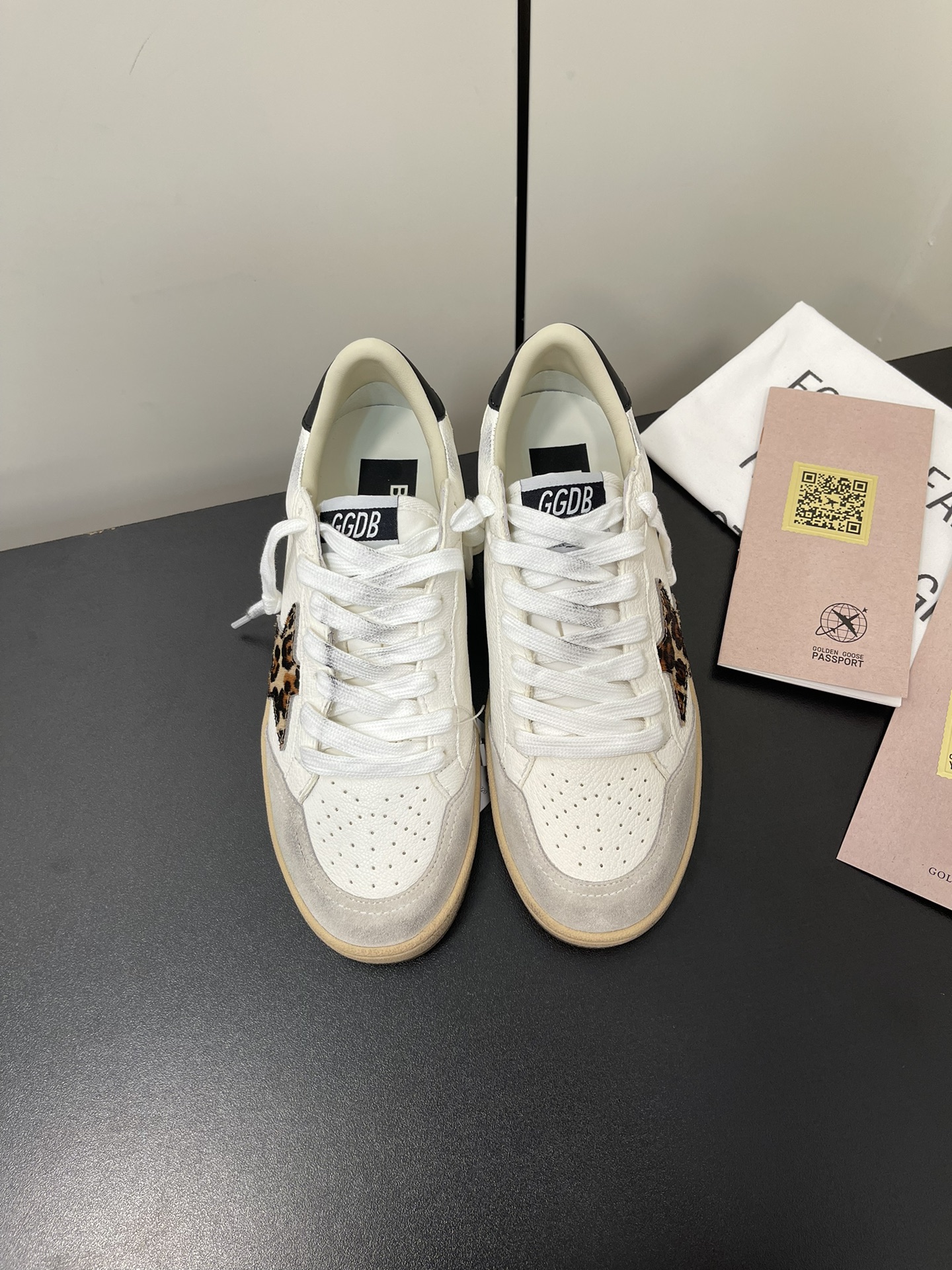 NO:498883,New color GGDB~~Golden Goose Deluxe Brand # The best version on the entire network is not convinced. #Little Dirty Shoes Series~~ To the extent that the popularity is red, the white shoes are matched, and all kinds of small dirty shoes are worn!  Celebrity private server demonstration × It’s so versatile!  No need to worry about washing shoes anymore!  Original custom cowhide + glitter Greet inner breathable mesh cloth + cowhide footbed, original mold opening 3.5cm high-enhancing latex insole Original TPU two-color outsole size 35-40 (40 customization without return and exchange), casual shoes/sports shoes, sneakers, cowhide19860909上新色GGDB~~Golden Goose Deluxe Brand # 全网最好版本不服来比 #小脏鞋系列 系列~~火红程度上怼小白鞋,下踩各类小脏鞋！明星私服上脚示范 ×就是这么百搭 ！再也不用担心洗鞋的问题啦！ 鞋面原版定制牛皮+闪光格力特 内里透气网布+牛皮垫脚, 原版开模3.5cm内增高乳胶鞋垫 原版TPU双色大底 码数女35-40（40定制不退换）,休闲鞋/运动鞋,sneakers,cowhide,Women's Shoes