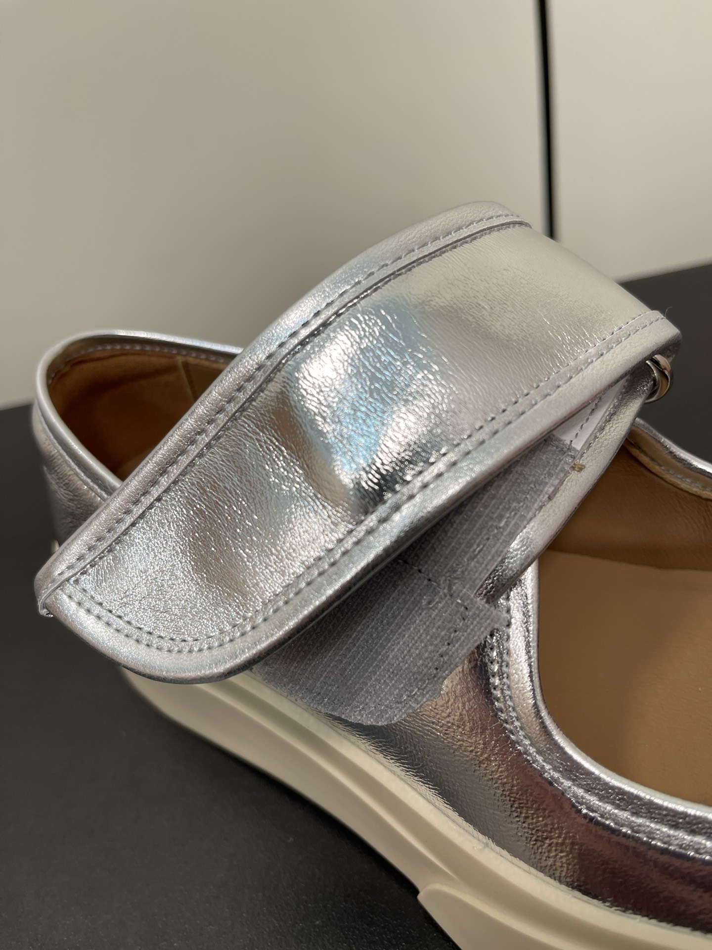 Marni Leisure Shoes: Flashbacks, Cedars, Magic, and Comfortable Custom Design - 图片 8