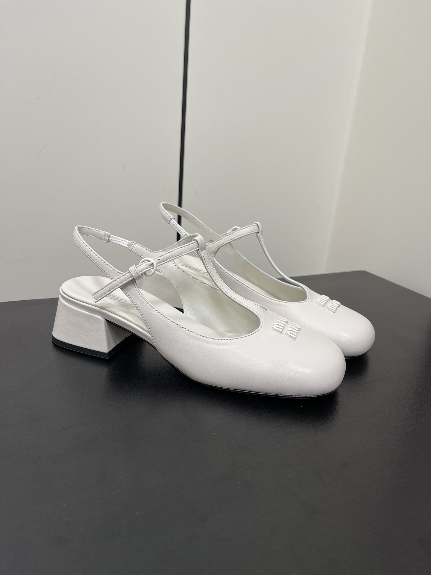 [Miu Miu Women