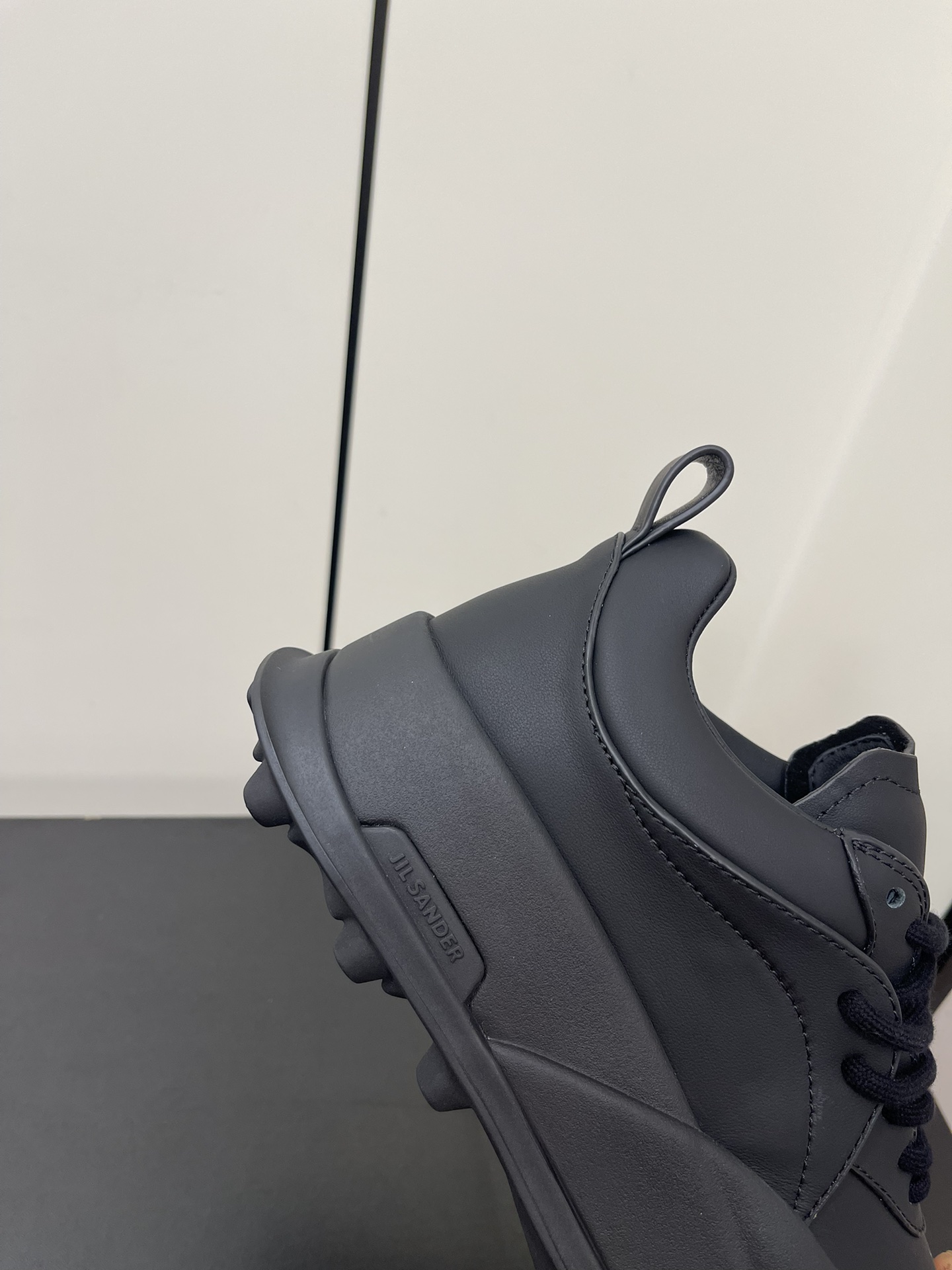 Jilsander Orb Sneakers: Chic Design with Unique TPU Soles for Durability and Style - 图片 7