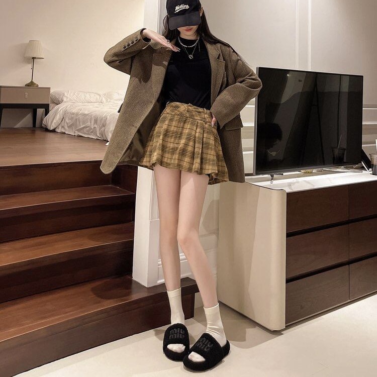 NO:536817,Display of foot, fur shoes, slippers19860909上脚展示,毛毛鞋拖鞋,slippers,Women's Shoes