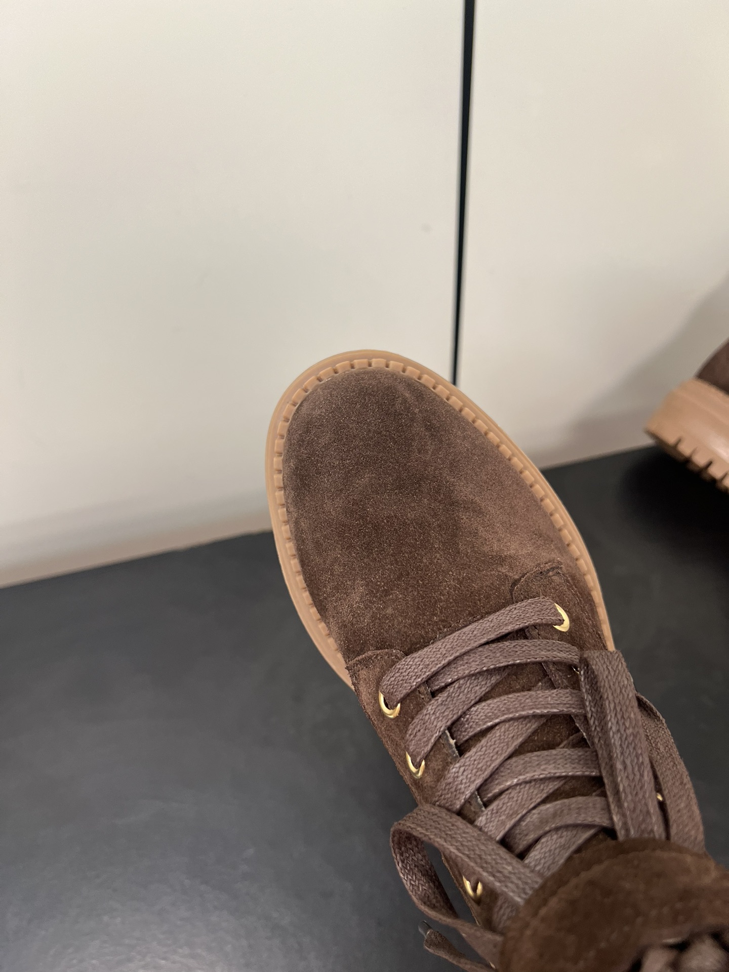 Michael Kors 2024 Martin Boots: Cow Skin, Sheepskin Interior, Slide-Proof Rubber Sole. - 图片 6