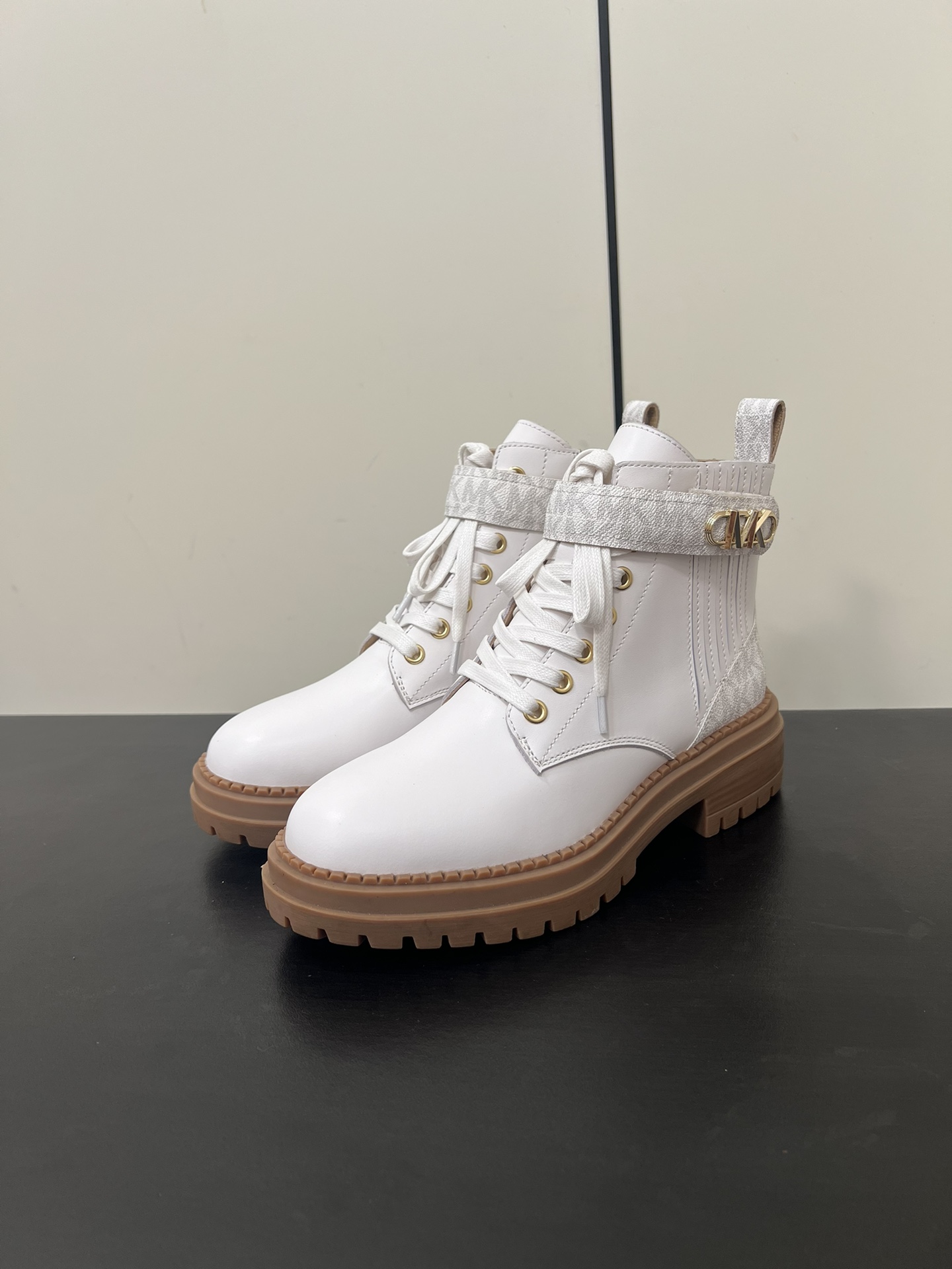 Michael Kors 2024 Martin Boots: Cow Skin, Sheep Inner, Slide-Proof Base, Various Sizes - 图片 2