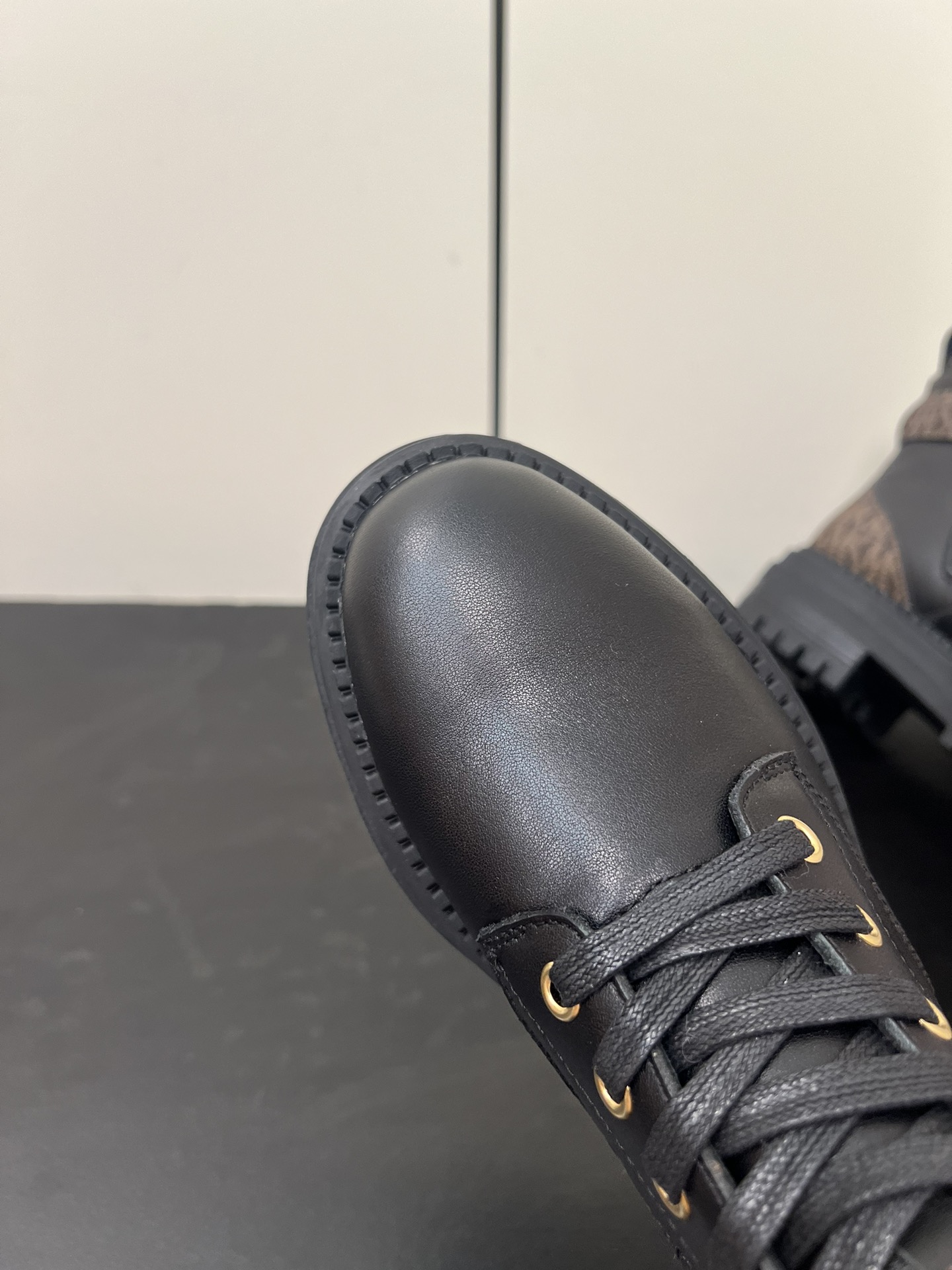 Michael Kors 2024 Martin Boots: Cow Skin, Sheepskin Lining, Slip-Proof Sole, Various Sizes - 图片 6