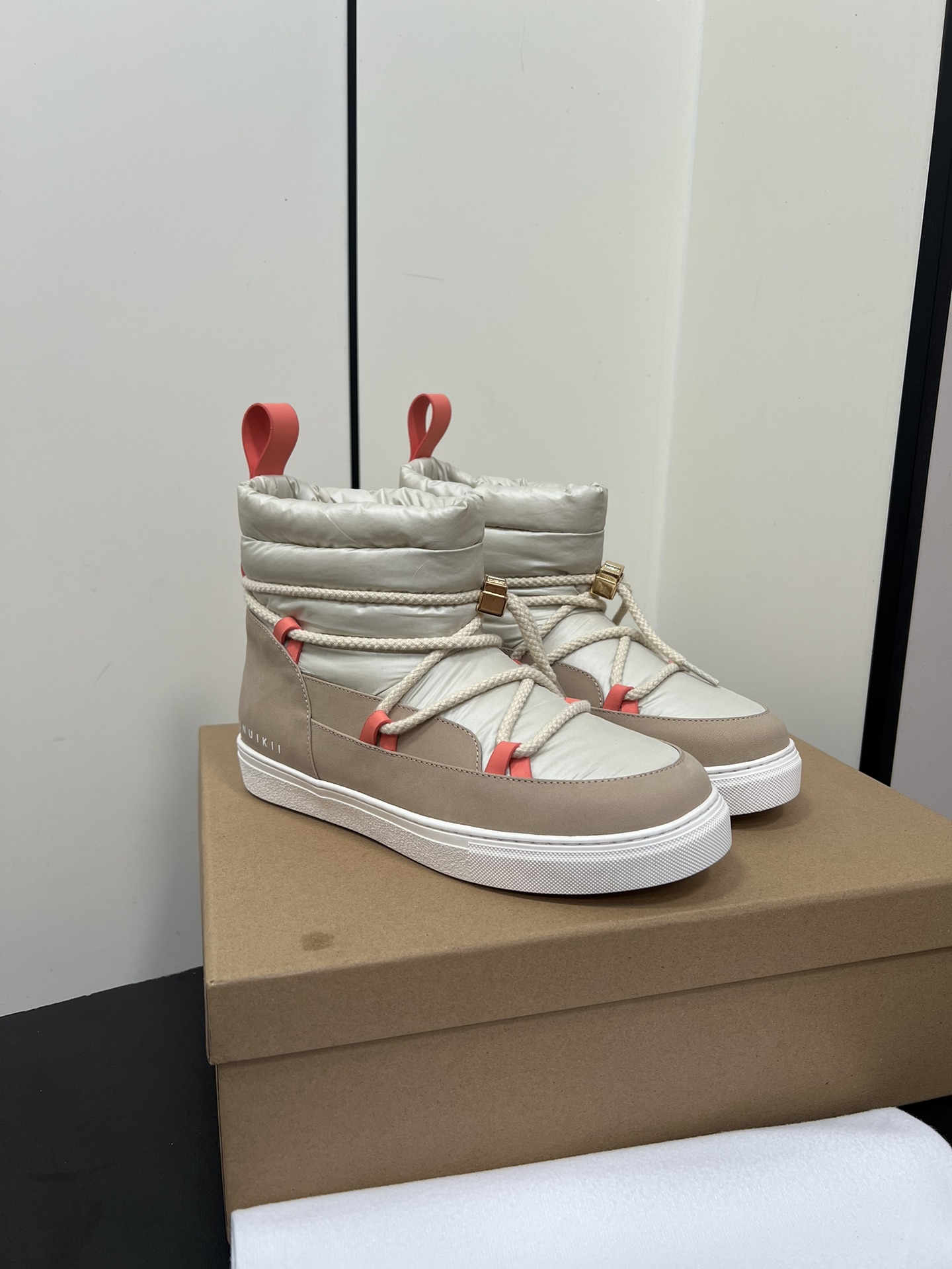 Inuilii 24 Snow Boots: Elves in the Snow, City Performance, Waterproof, Warmth. - 图片 2