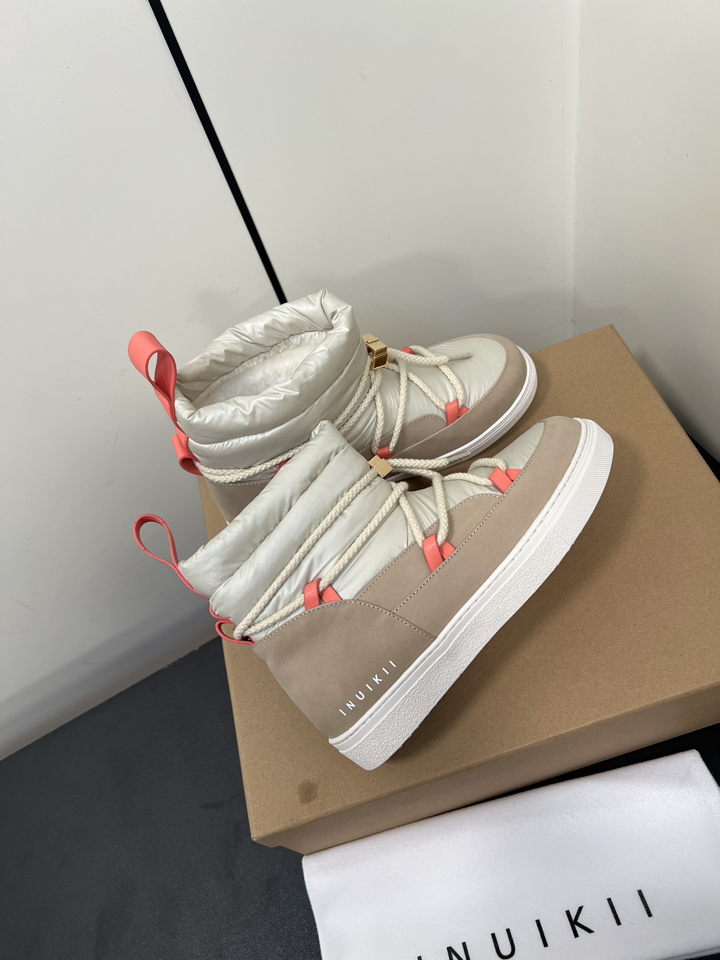 Inuilii 24 Snow Boots: Elves in the Snow, City Performance, Waterproof, Warmth. - 图片 5