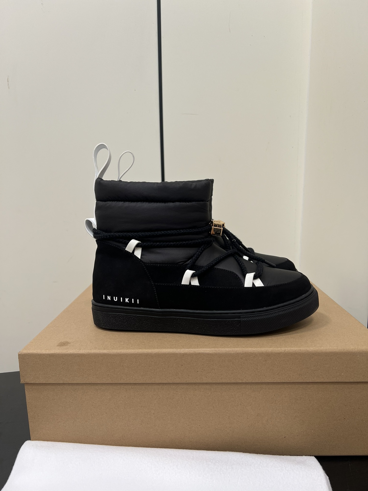 Inuilii 24 Snow Boots: Waterproof, Lightweight, and Warm for Outdoor Performance. - 图片 4