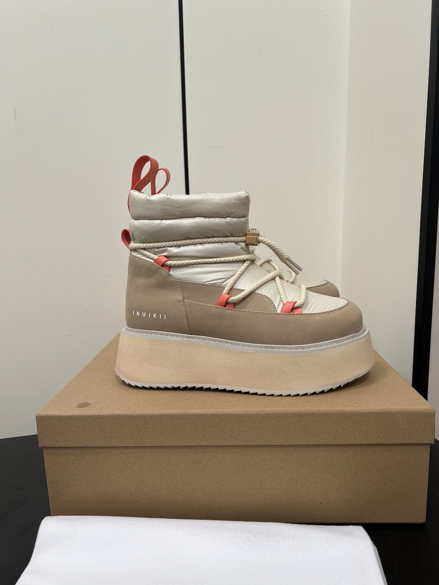 Inuilii 24 Snow Boots: Waterproof, Lightweight, and Warm with Imported Materials. - 图片 4