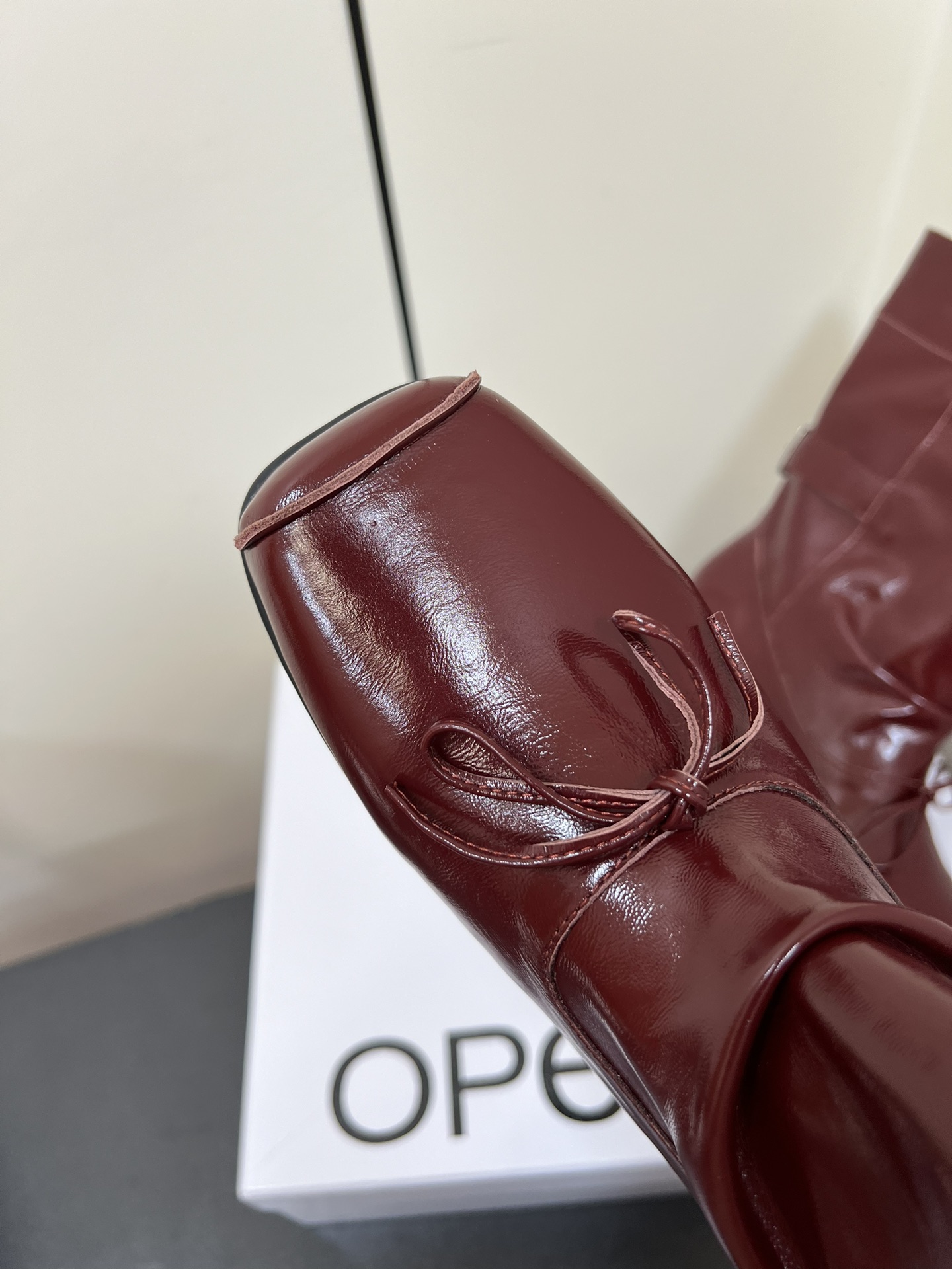 Stylish Pig Nose Short Boots with Unique Design and High-Quality Materials - 图片 6