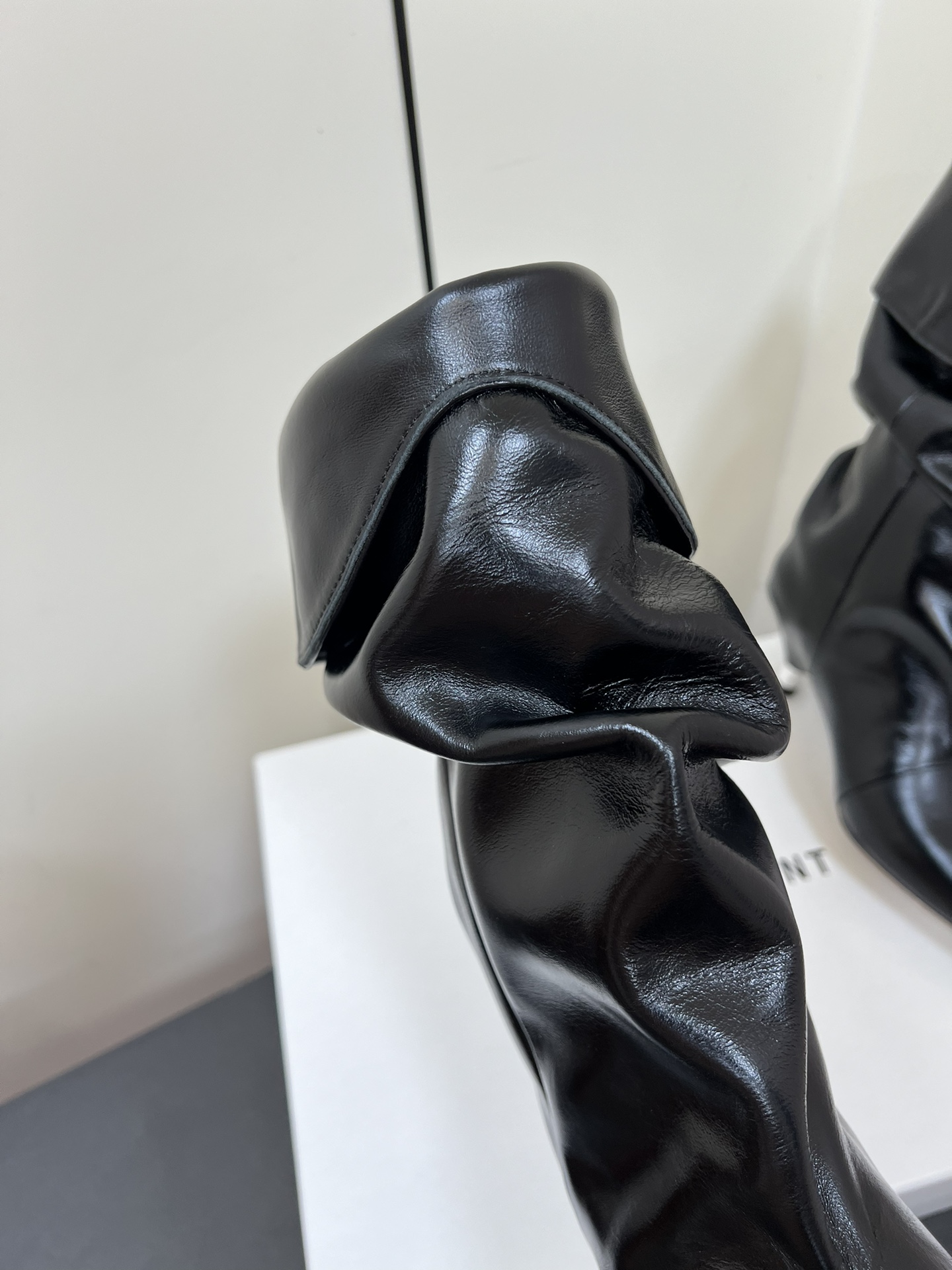 Isabel Marant 2024: Unique French Western Cat Boots with Comfortable Heel - 图片 7