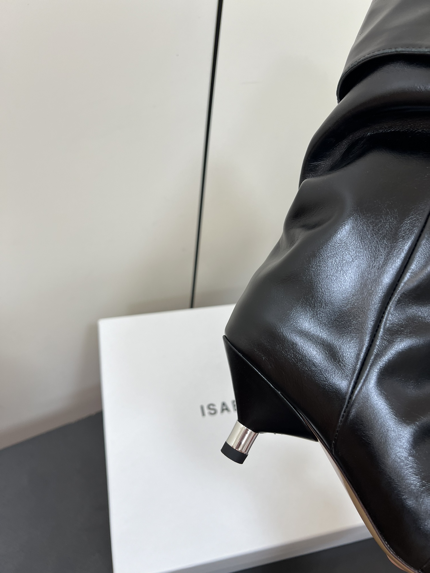 Isabel Marant 2024: Unique French Western Cat Boots with Comfortable Heel - 图片 8