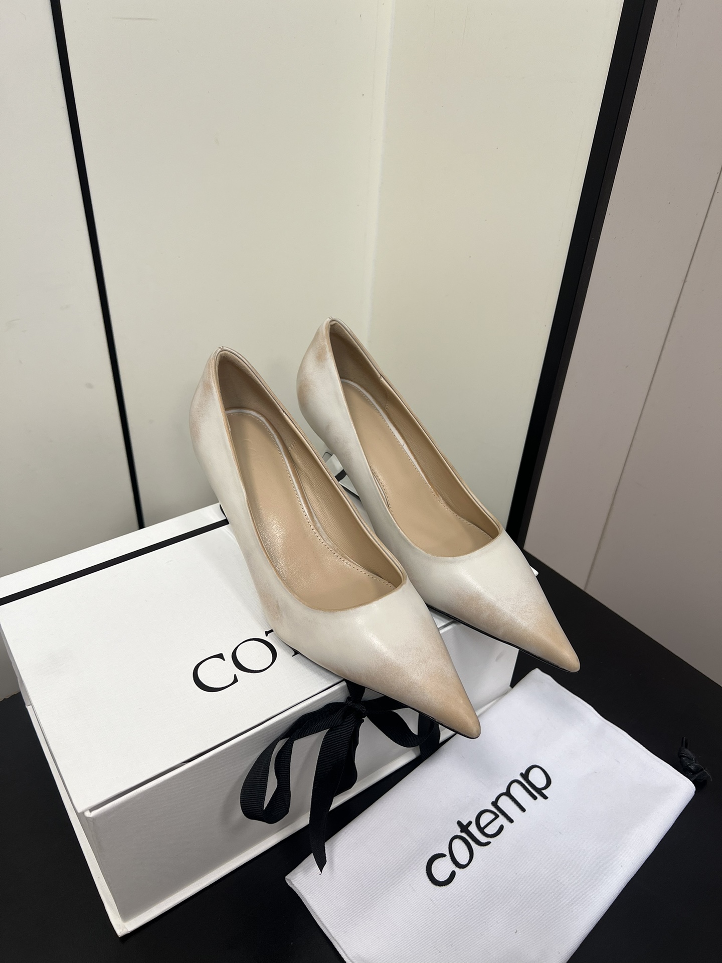 P775 Small-Scale Pointy Heel Shoe Series with Silk Embroidery - 图片 4