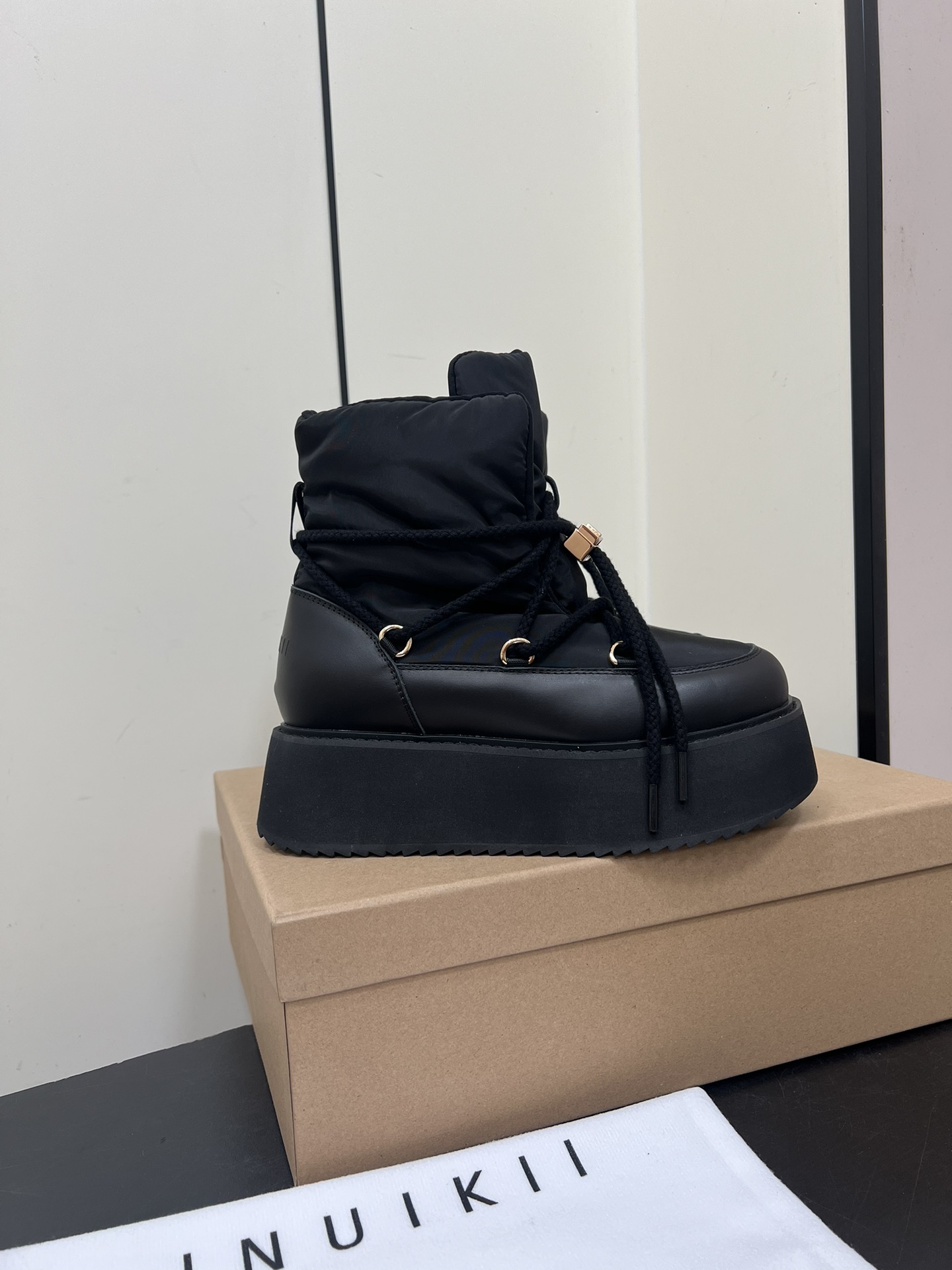 Inuilii 24 Snow Boots: Imported Waterproof Fabric for Comfort and Warmth. - 图片 4