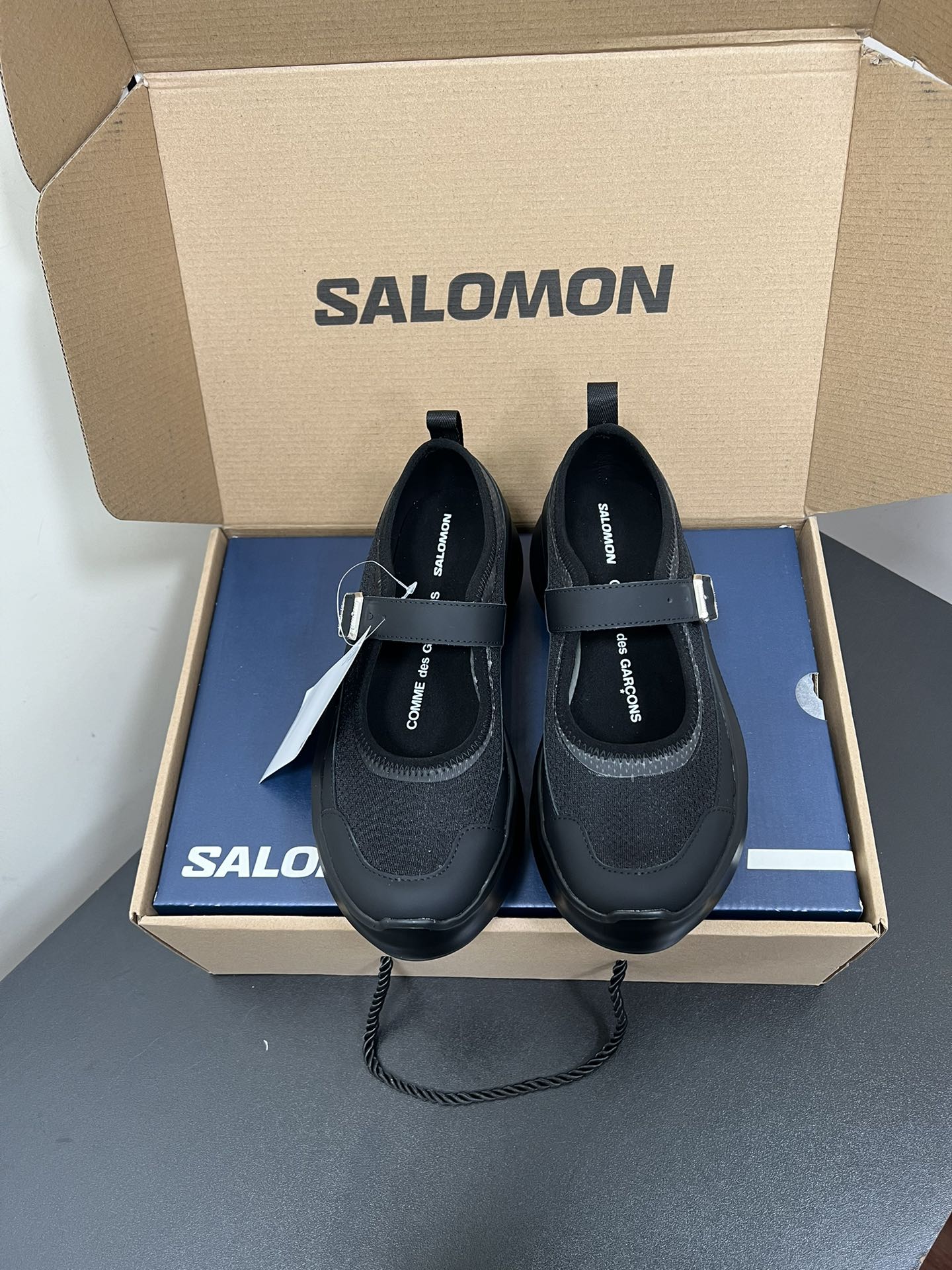 NO:231245,Salomon X cdg joint-branded height-enhancing shoes are super light and look very heavy. In fact, the feet are particularly light and they don’t hit the feet instantly increase by 7cm haha. It’s worth recommending a big thumbs up size 34-40 (34.40 custom-made, no return or exchange), Mary Jane, Dolce & Gabbana, mary jane19860909Salomon萨洛蒙 X cdg联名款增高鞋 居然超级超级轻看上去好像很重 实际上脚特别的轻 走路也不打脚瞬间增高7cm哈哈 值得推荐一个大大的赞 size 34-40（34.40定制不退换）,玛丽珍,Dolce&Gabbana,mary jane,Women's Shoes