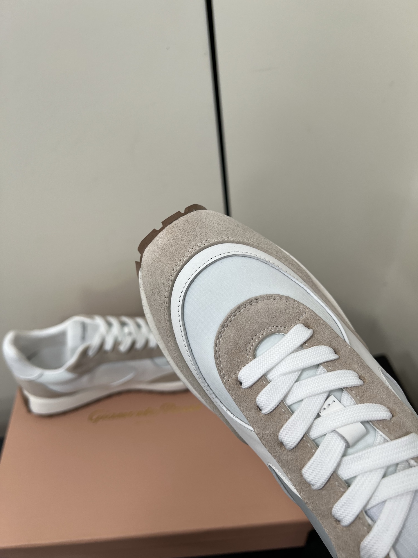 Gianvito Rossi Anvitorosi: Retro Lovers’ Shoes with Premium Quality and Comfort - 图片 6