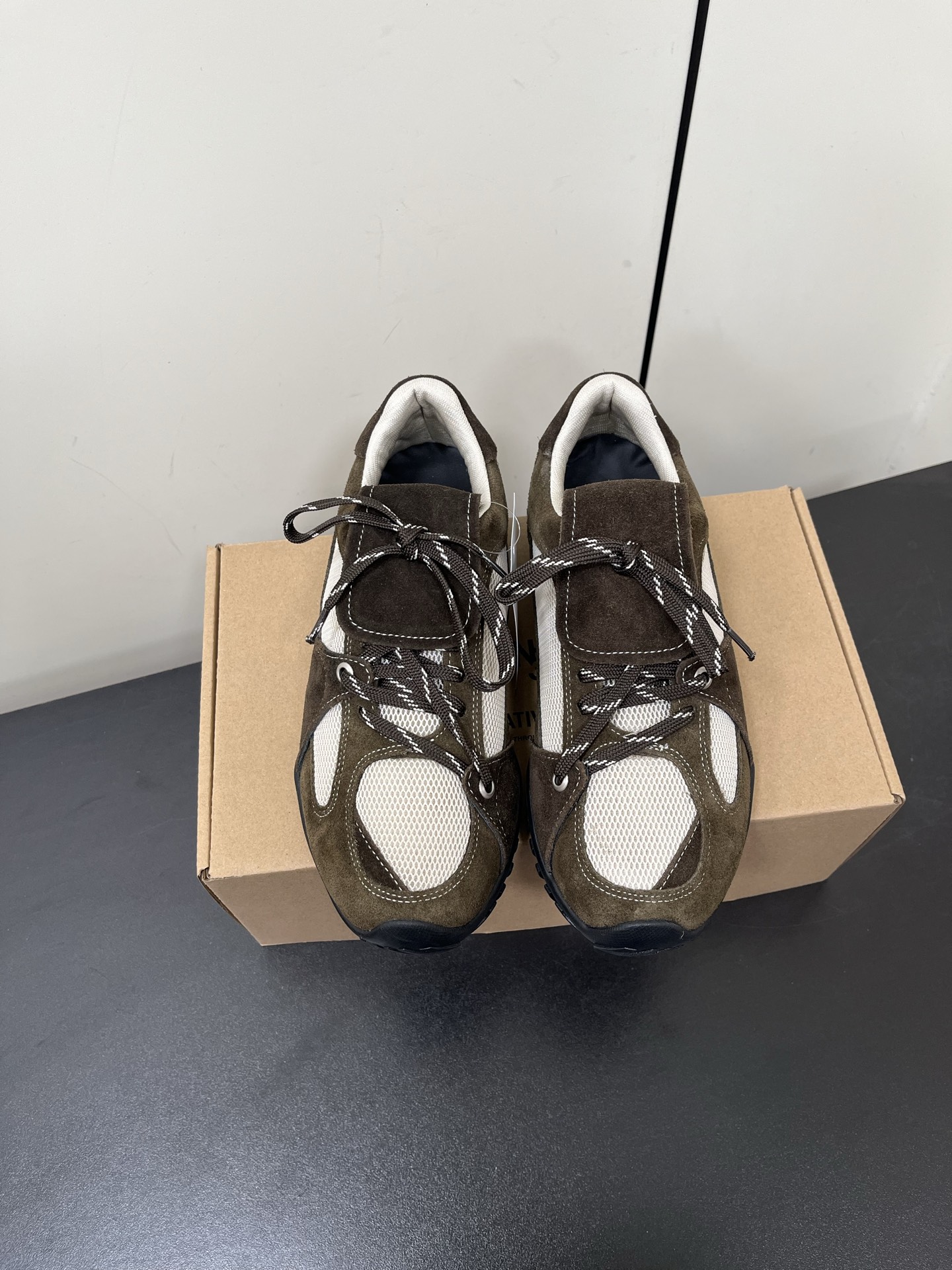 NO:164543,Negativethree(nt3) Niche trendy brand Designer brand function Sports shoes Major Korean internet celebrities wear a niche Korean brand The key is that this gray and blue pokes me hard. The original fabric high mercerized Oxford/breathable net inner footbed cowhide original anti-slip rubber sole Size35-40 (40 custom made no return or exchange), casual shoes/sneakers, cowhide19860909Negativethree(nt3) 小众潮牌 设计师品牌机能 运动鞋 韩国各大网红 明星都在穿的 一款小众韩国品牌 关键是这个灰蓝色狠狠的戳到了我 面料原版高丝光牛津/透气网里 内里垫脚牛皮 鞋底原版防滑橡胶大底 Size35-40（40订做不退换）,休闲鞋/运动鞋,sneakers,cowhide,Women's Shoes