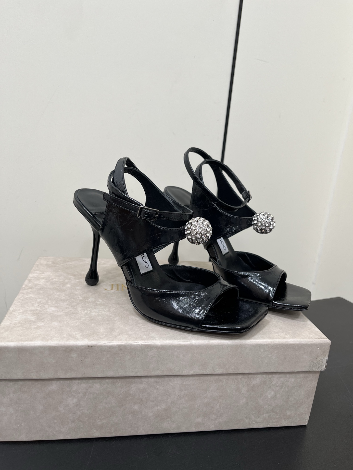 [Jimmy Choo Women