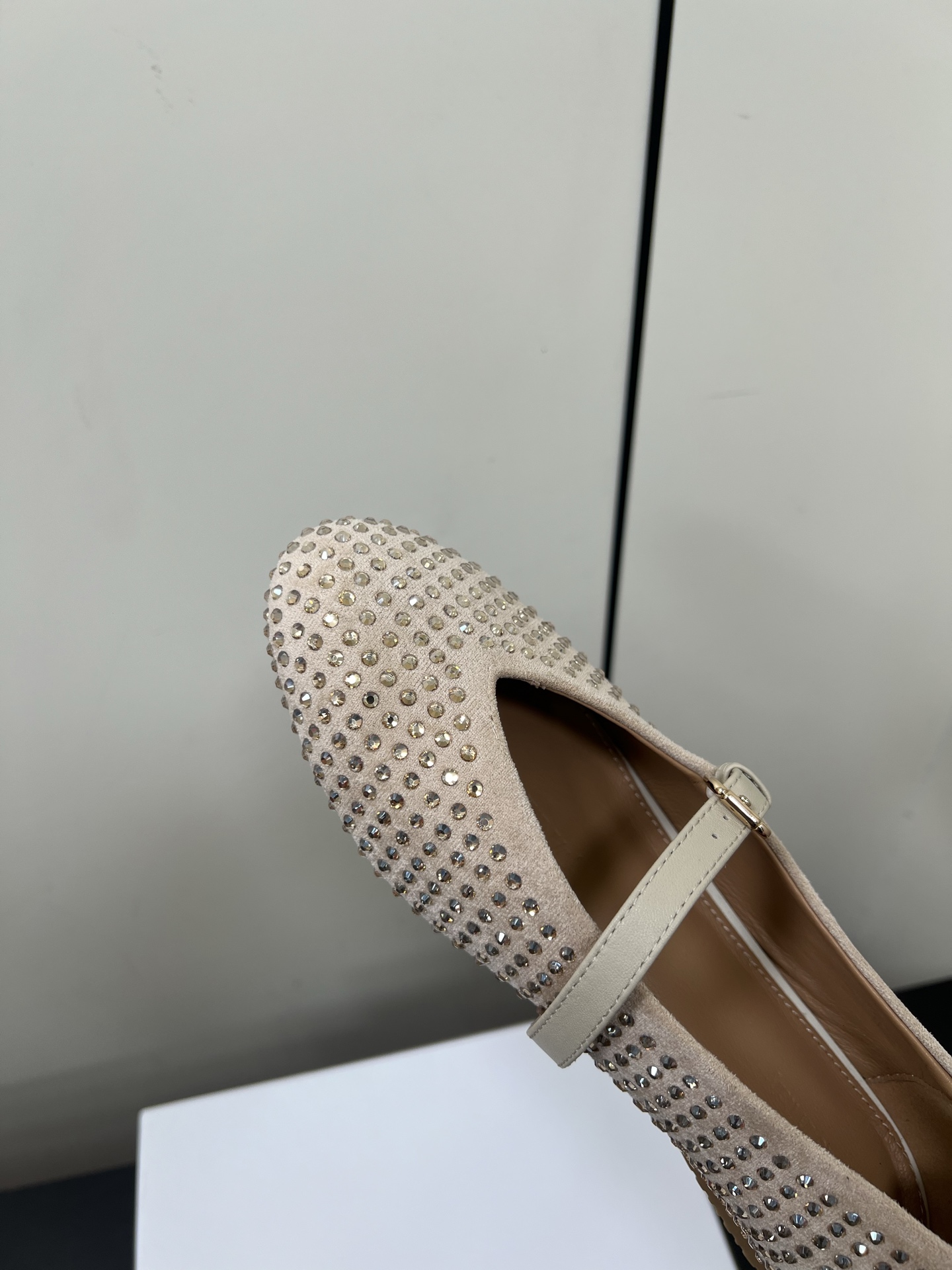 JW Anderson Mary Jane Ballet Shoes: Glamorous and Comfortable Black Diamond Style - 图片 6