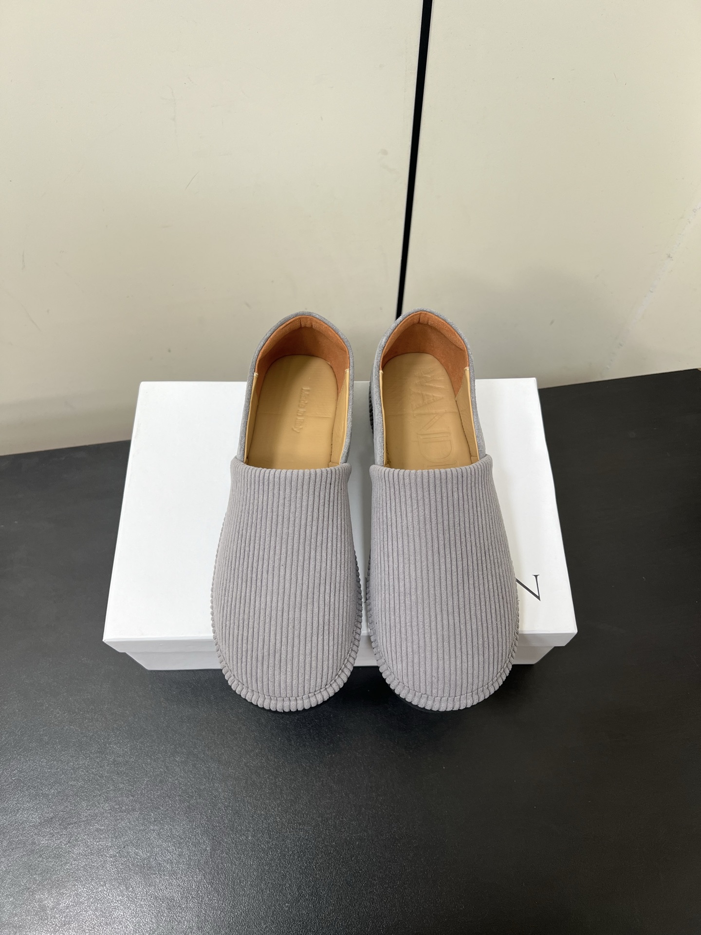 Review of Jwanderson’s Latest Spring and Summer Shoes: Simple, Stylish, and Practical