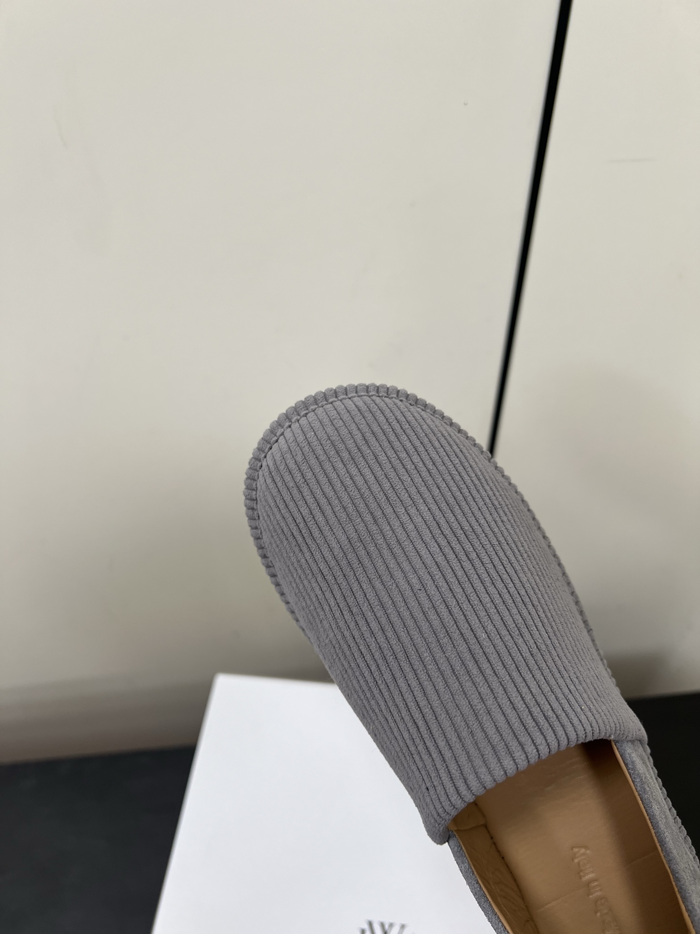 Review of Jwanderson’s Latest Spring and Summer Shoes: Simple, Stylish, and Practical - 图片 6