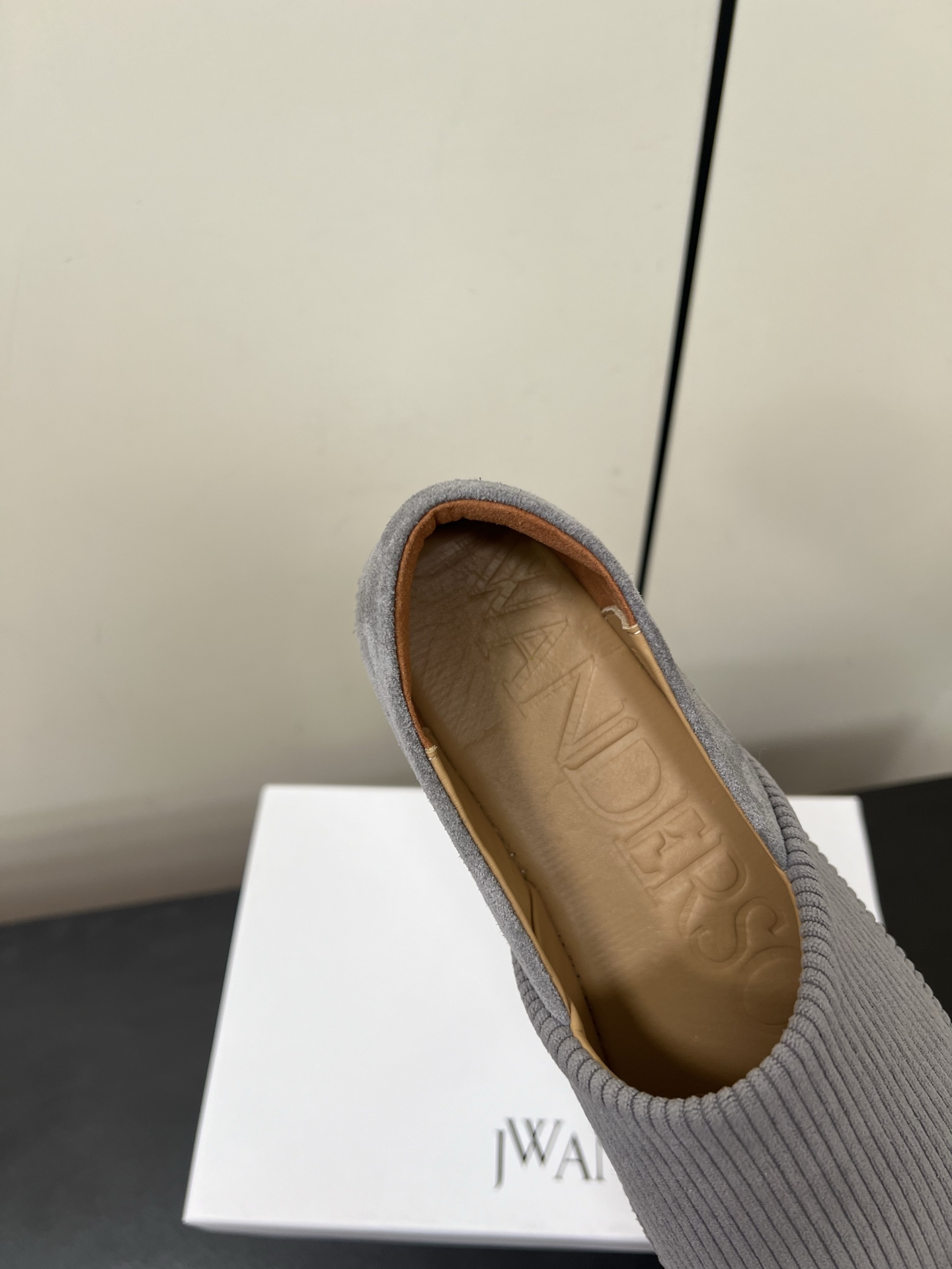 Review of Jwanderson’s Latest Spring and Summer Shoes: Simple, Stylish, and Practical - 图片 9