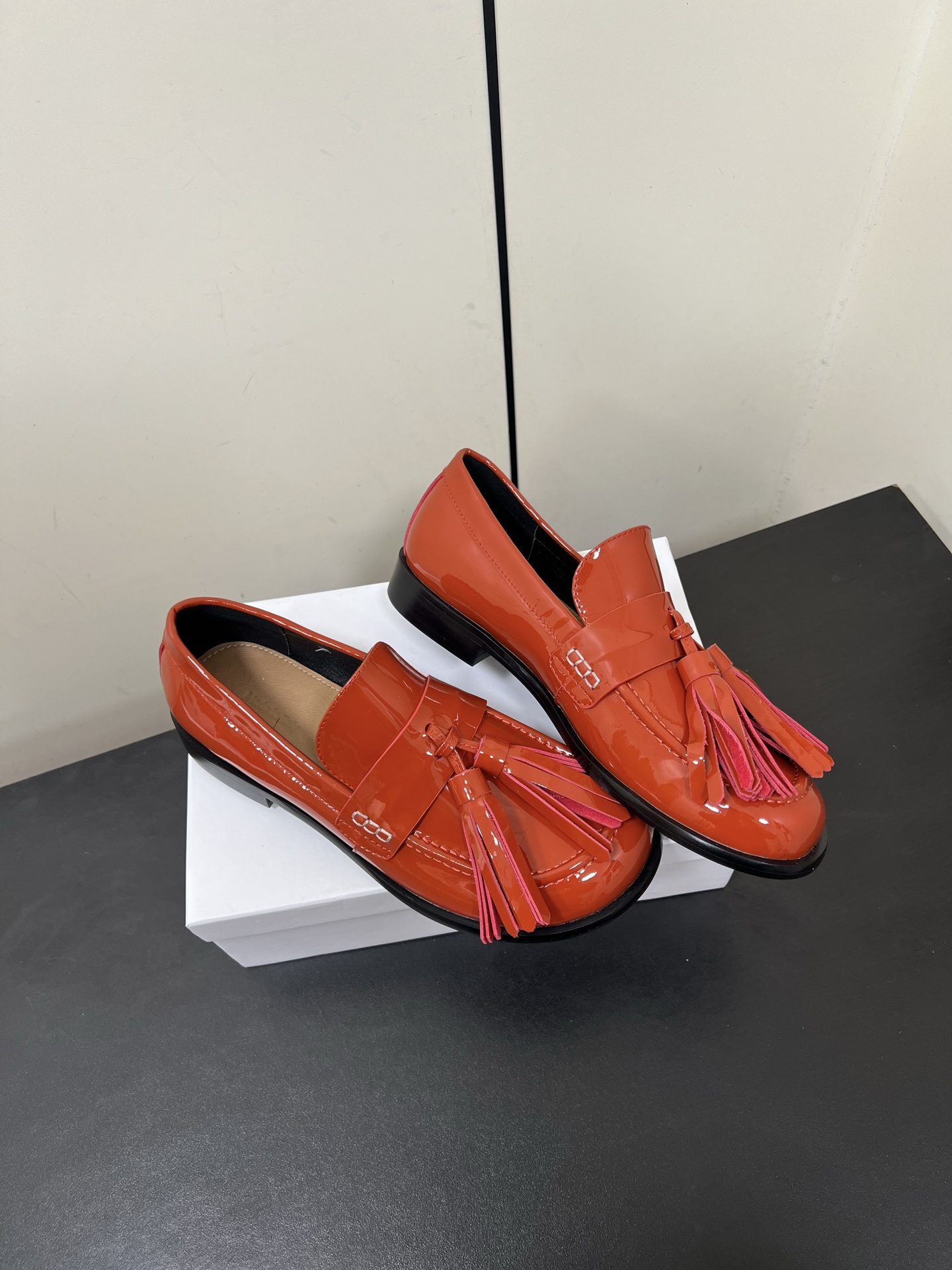 P800 Jwanderson New Lights Cages: Exaggerating Lantern Shoes with Open Beads - 图片 5