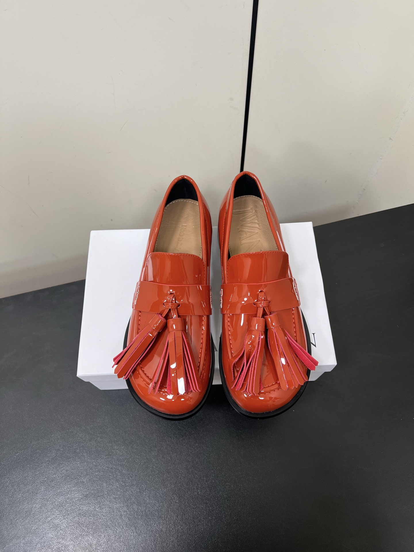 P800 Jwanderson New Lights Cages: Exaggerating Lantern Shoes with Open Beads - 图片 1