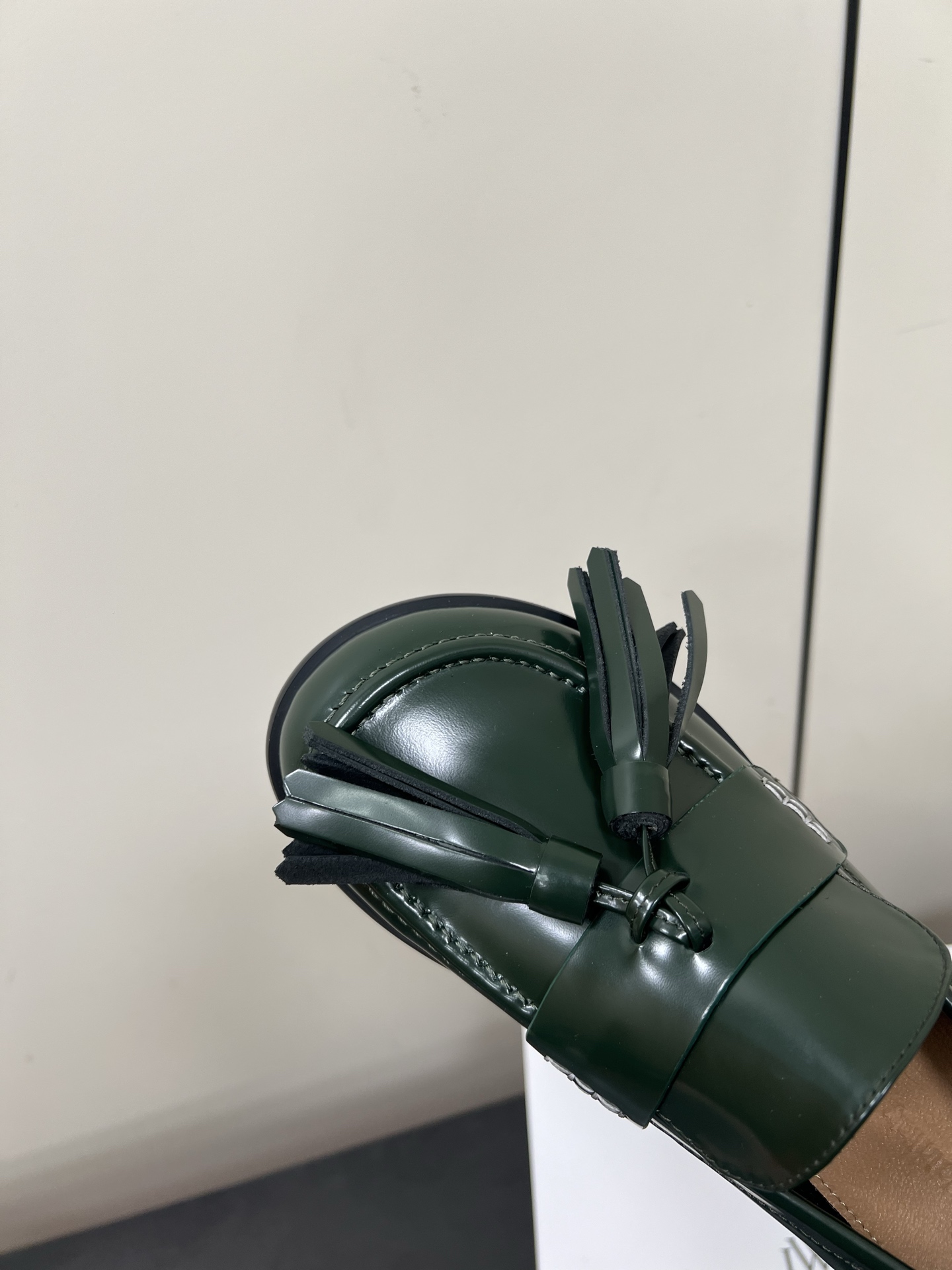 P800 Jwanderson New Lights Cages: Exaggerating Lantern Shoes with Unique Design - 图片 6