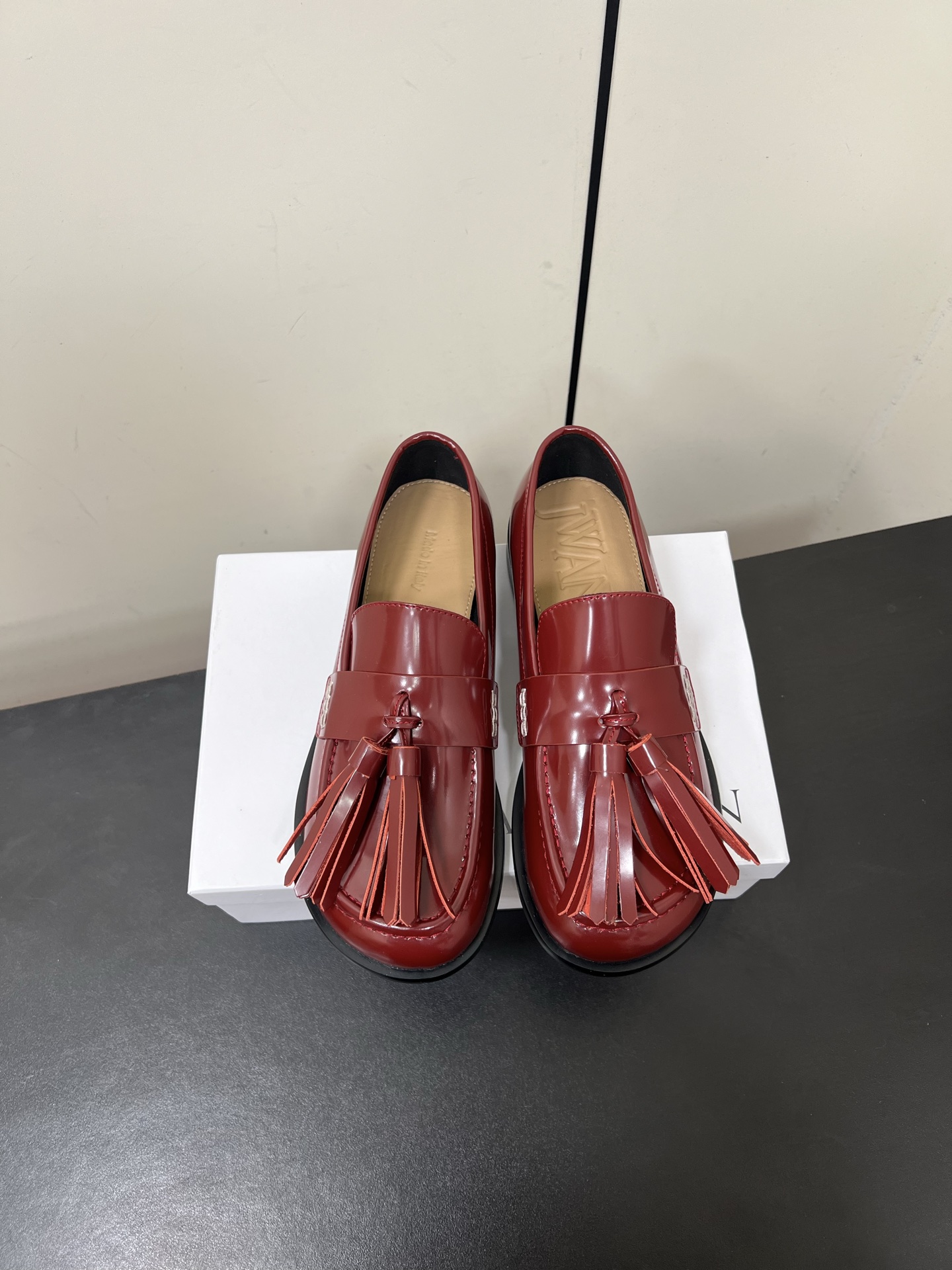 P800 Jwanderson New Lights Cages: Exaggerated Lantern Shoes with Unique Design