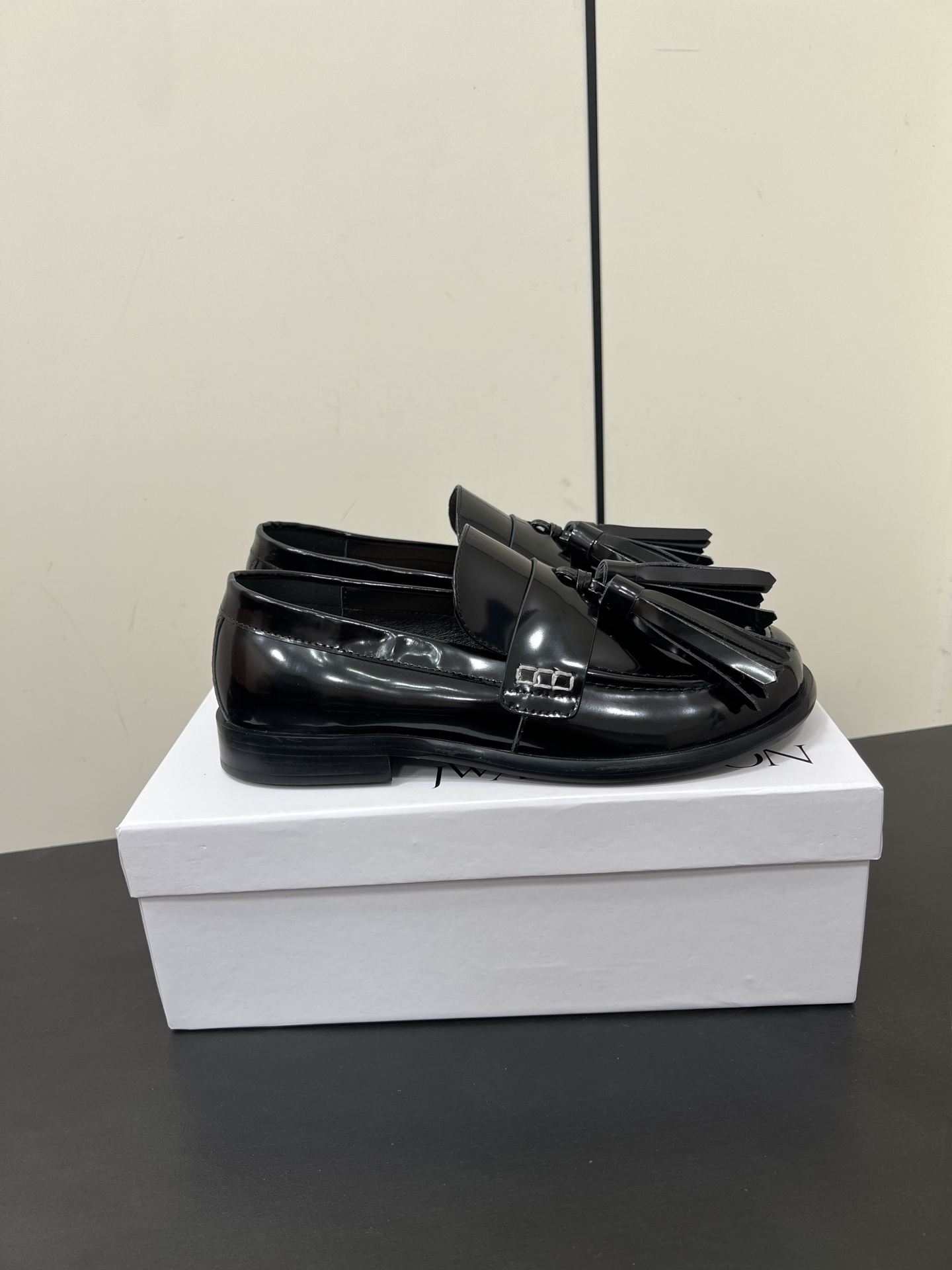 P800 Jwanderson 25/Spring/Summer New Lights Cages with Exaggerating Lantern Shoes - 图片 4